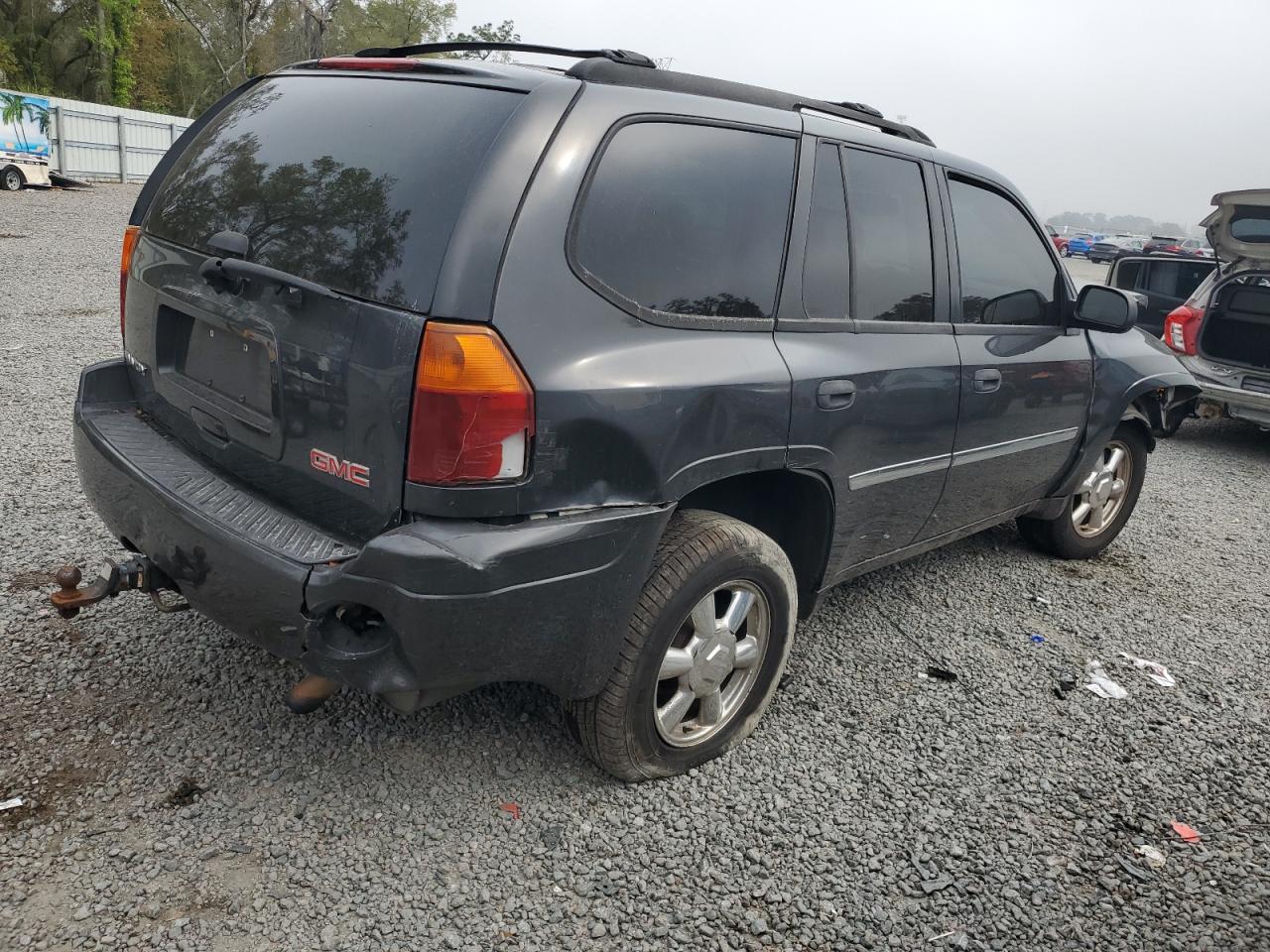 Photo 2 VIN: 1GKDS13SX72249178 - GMC ENVOY 