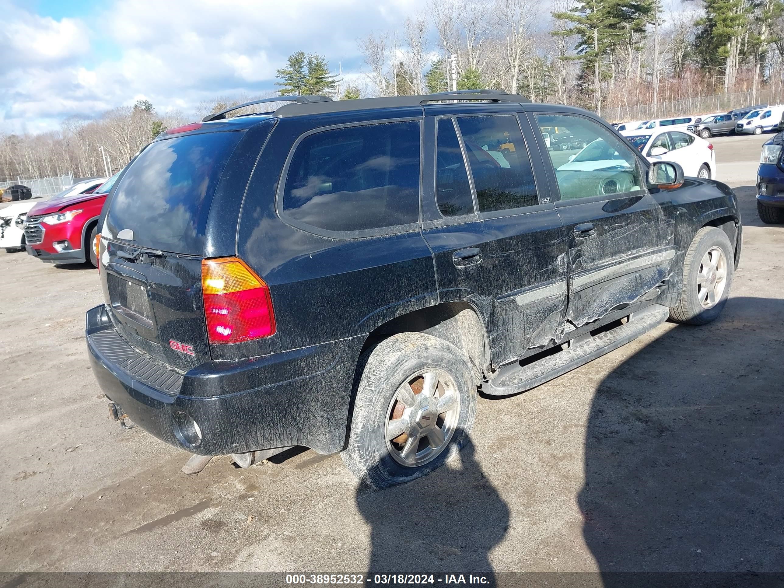 Photo 3 VIN: 1GKDT13S022142968 - GMC ENVOY 