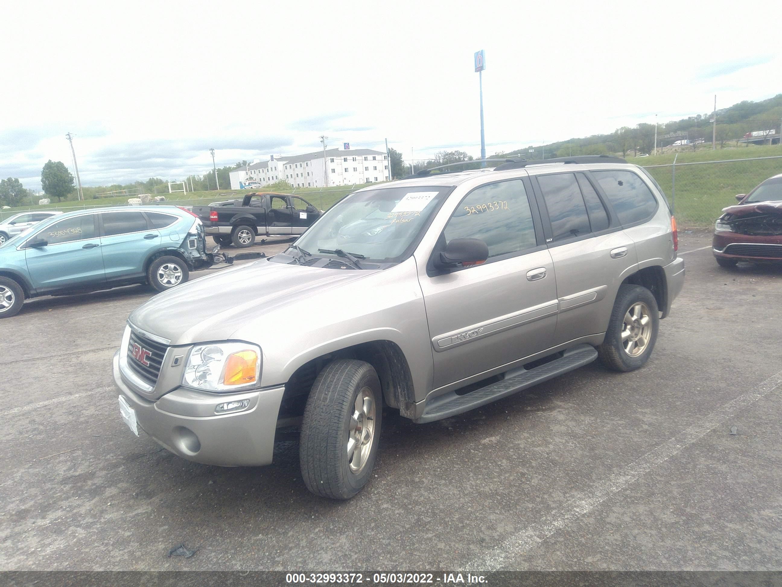 Photo 1 VIN: 1GKDT13S022490060 - GMC ENVOY 