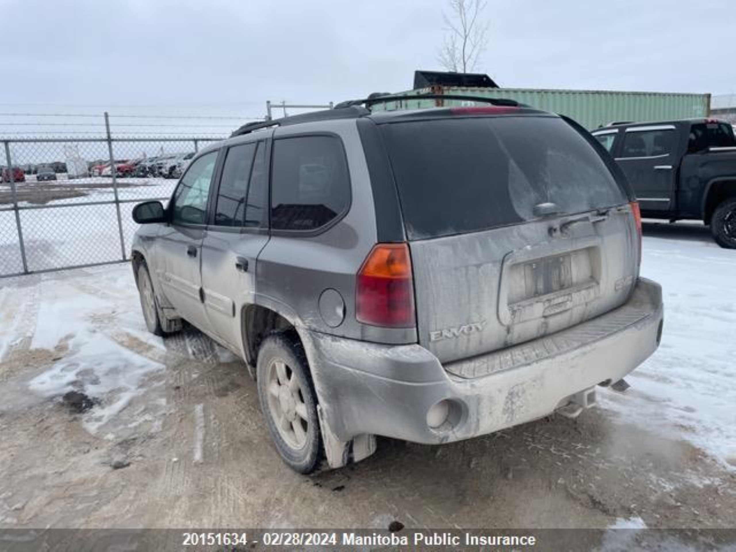 Photo 3 VIN: 1GKDT13S052157300 - GMC ENVOY 