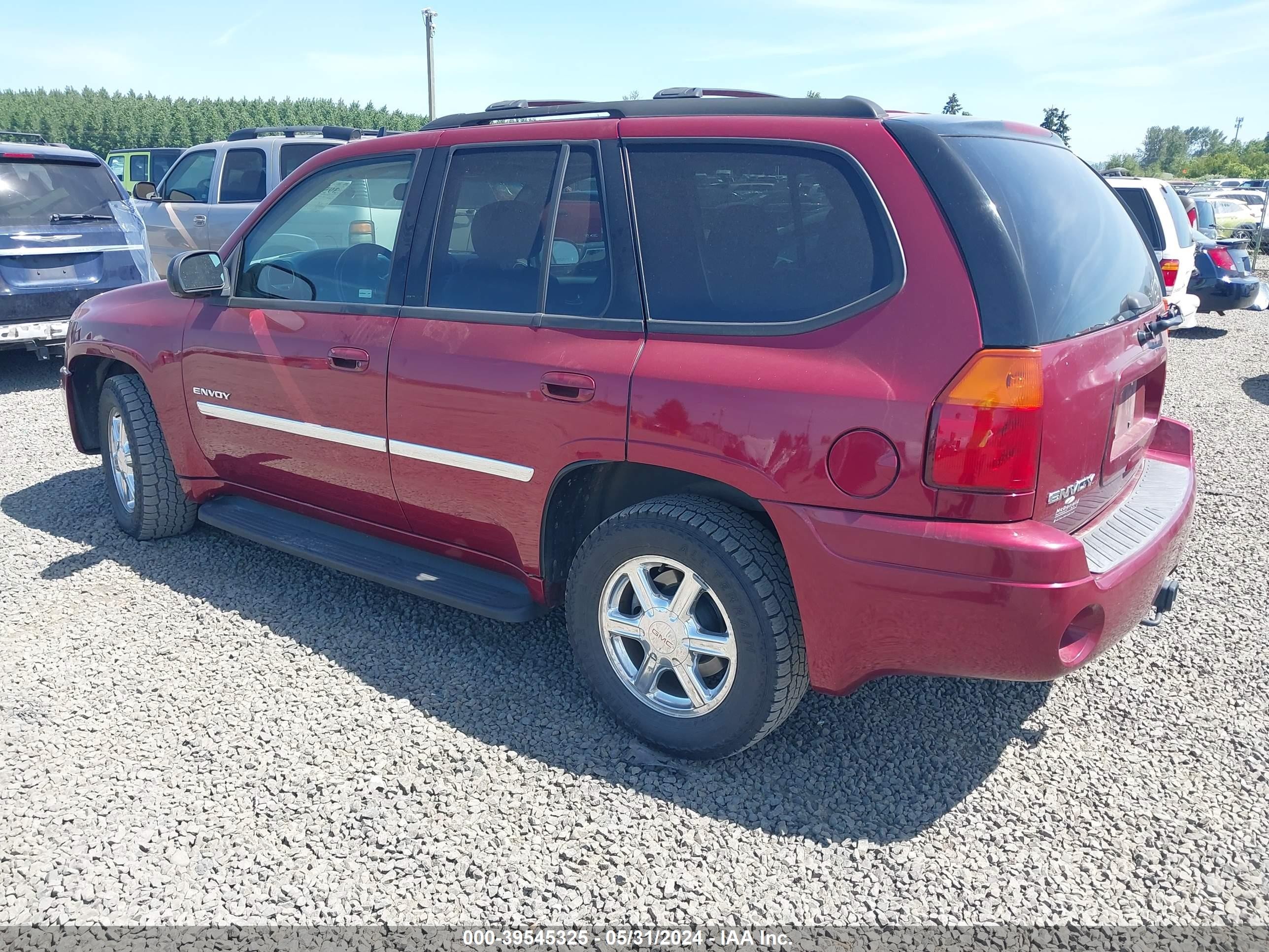 Photo 2 VIN: 1GKDT13S062328757 - GMC ENVOY 