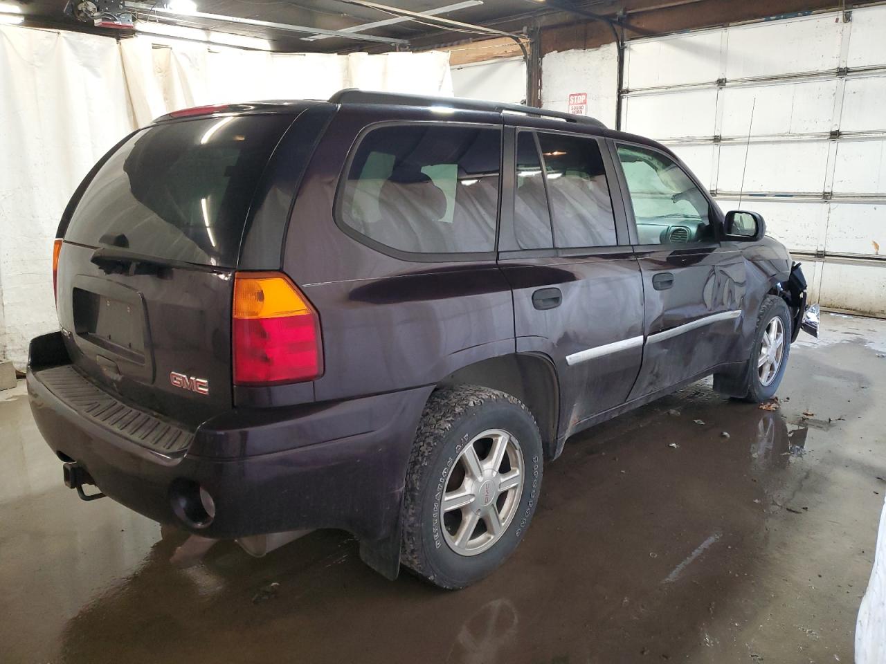 Photo 2 VIN: 1GKDT13S082123832 - GMC ENVOY 