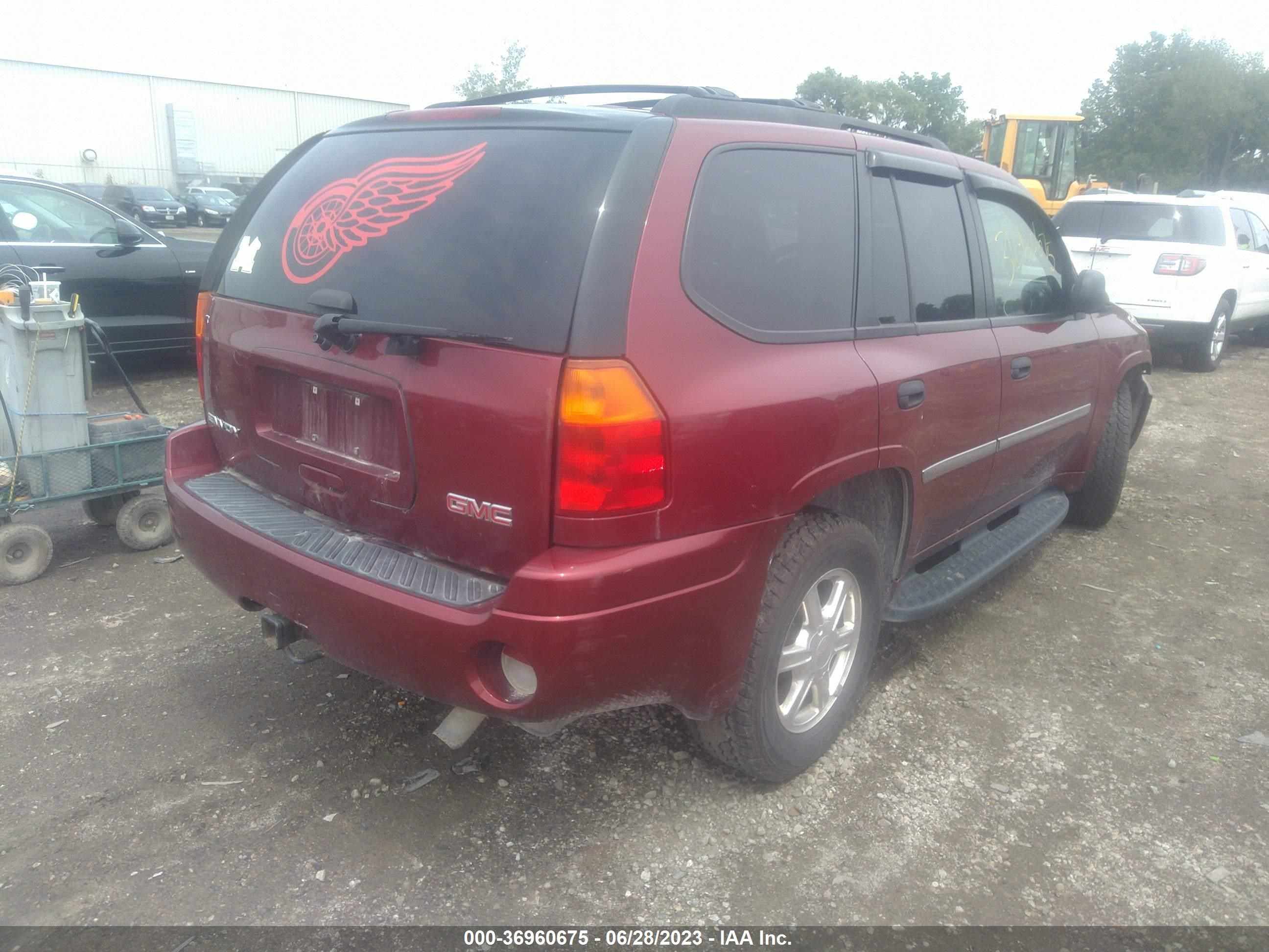 Photo 3 VIN: 1GKDT13S082168365 - GMC ENVOY 