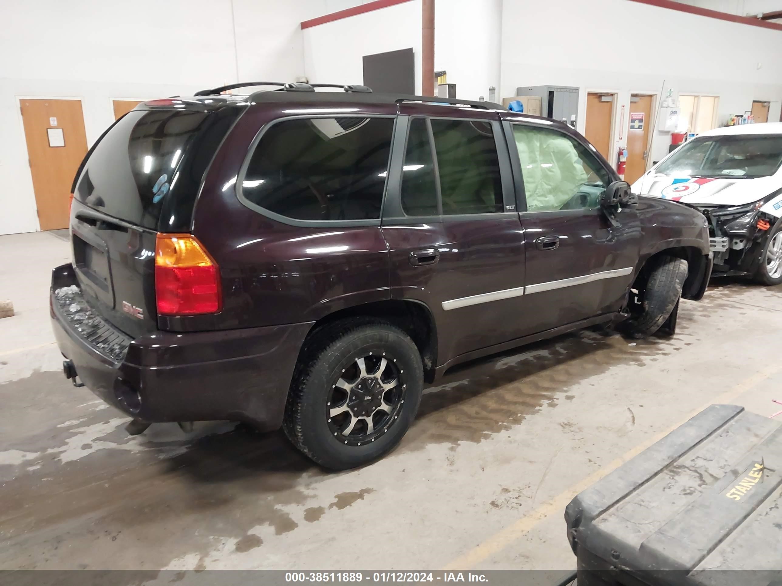 Photo 3 VIN: 1GKDT13S082237362 - GMC ENVOY 