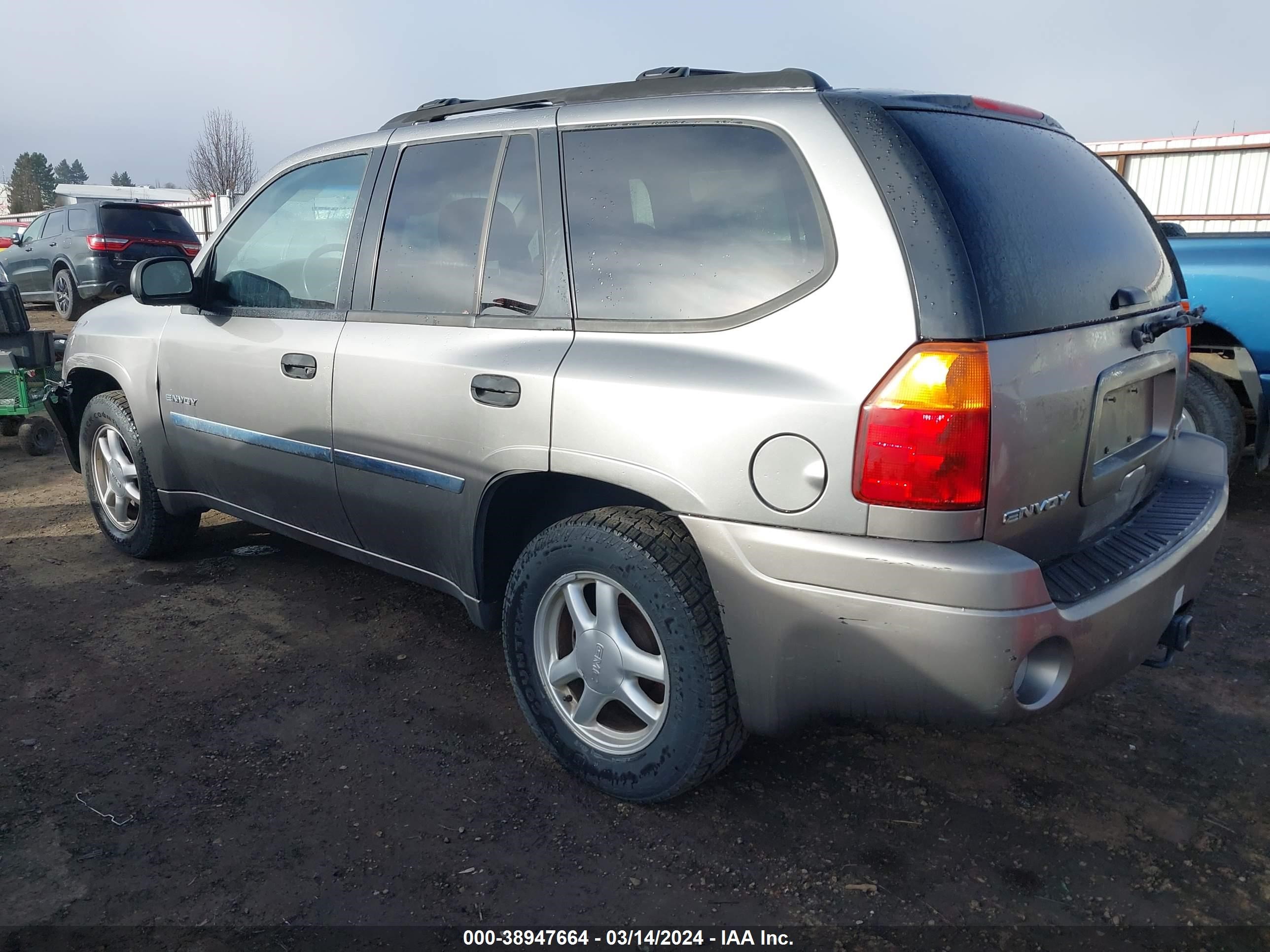 Photo 2 VIN: 1GKDT13S162129412 - GMC ENVOY 