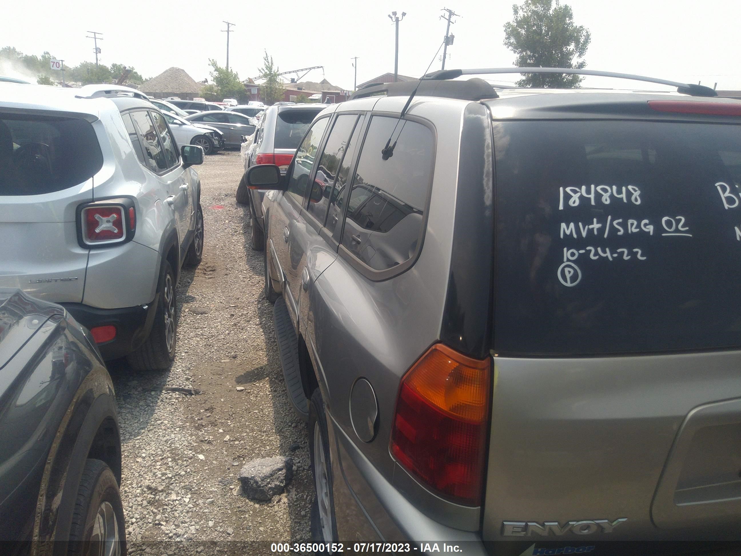 Photo 2 VIN: 1GKDT13S222184848 - GMC ENVOY 