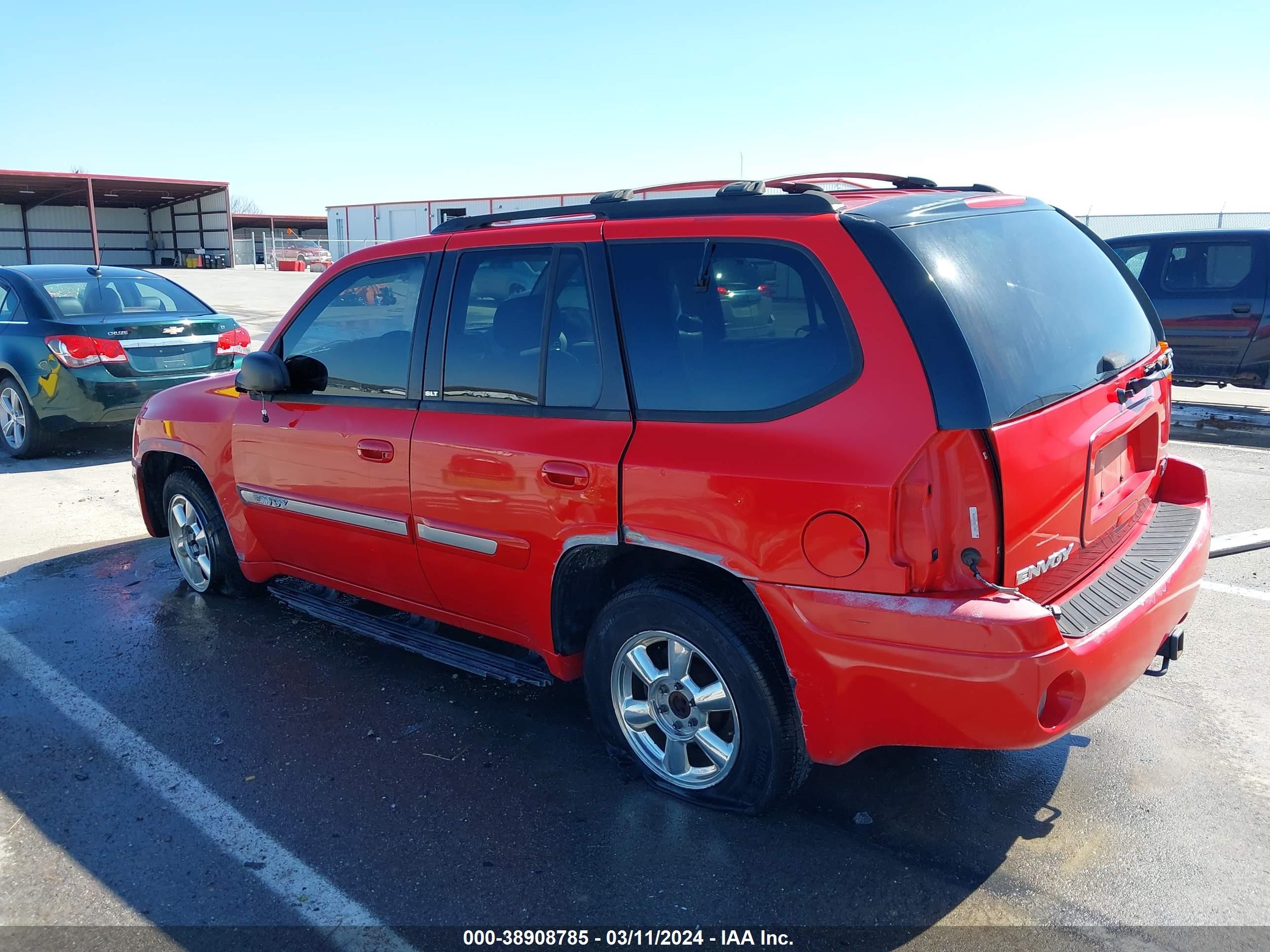 Photo 2 VIN: 1GKDT13S222449784 - GMC ENVOY 