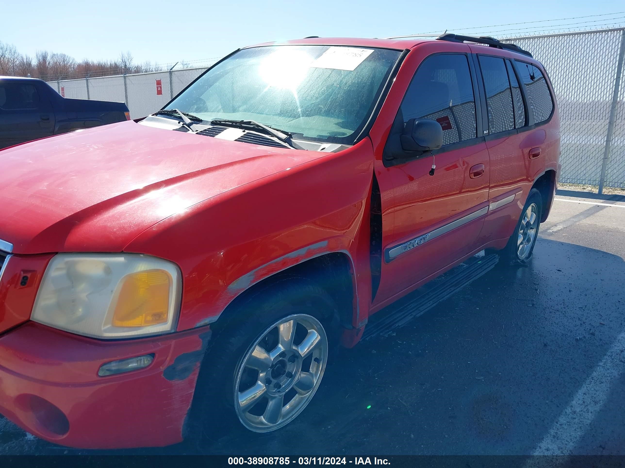 Photo 5 VIN: 1GKDT13S222449784 - GMC ENVOY 