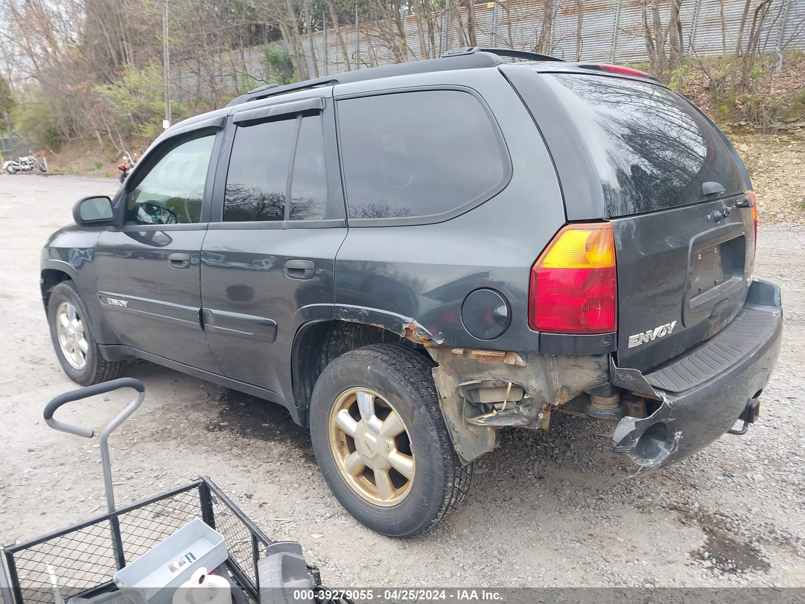 Photo 2 VIN: 1GKDT13S252254563 - GMC ENVOY 