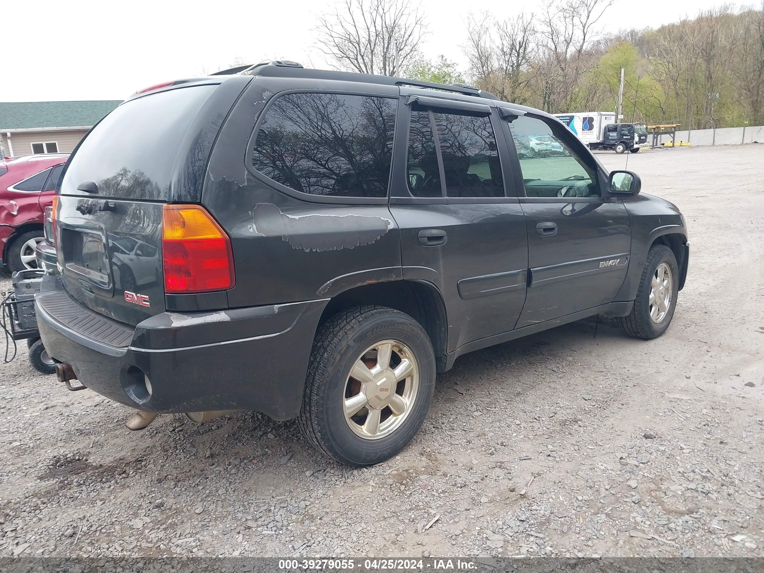 Photo 3 VIN: 1GKDT13S252254563 - GMC ENVOY 