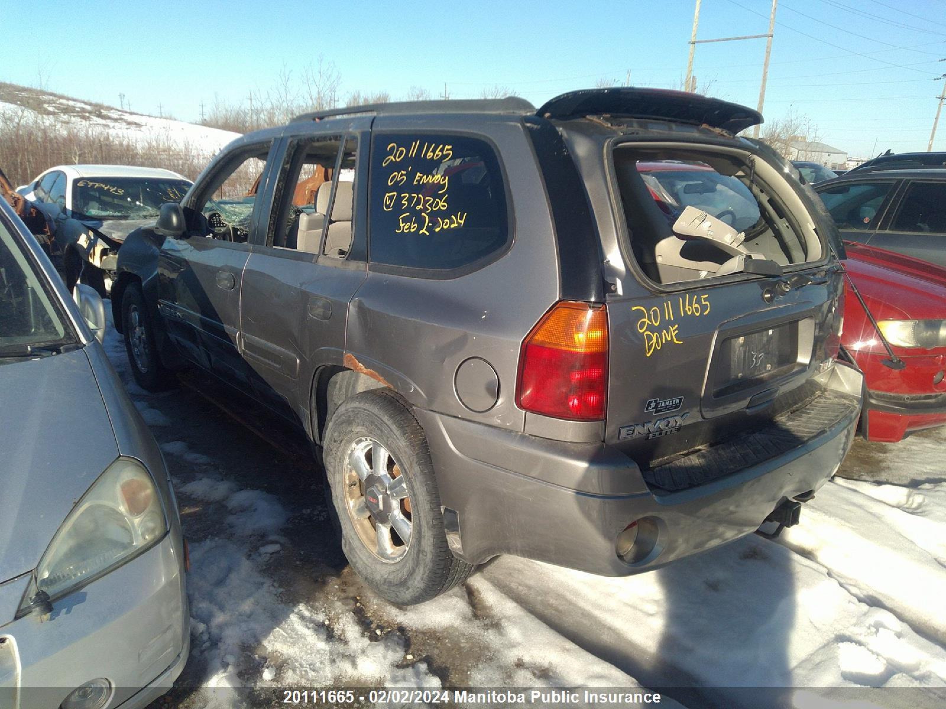 Photo 2 VIN: 1GKDT13S252372306 - GMC ENVOY 