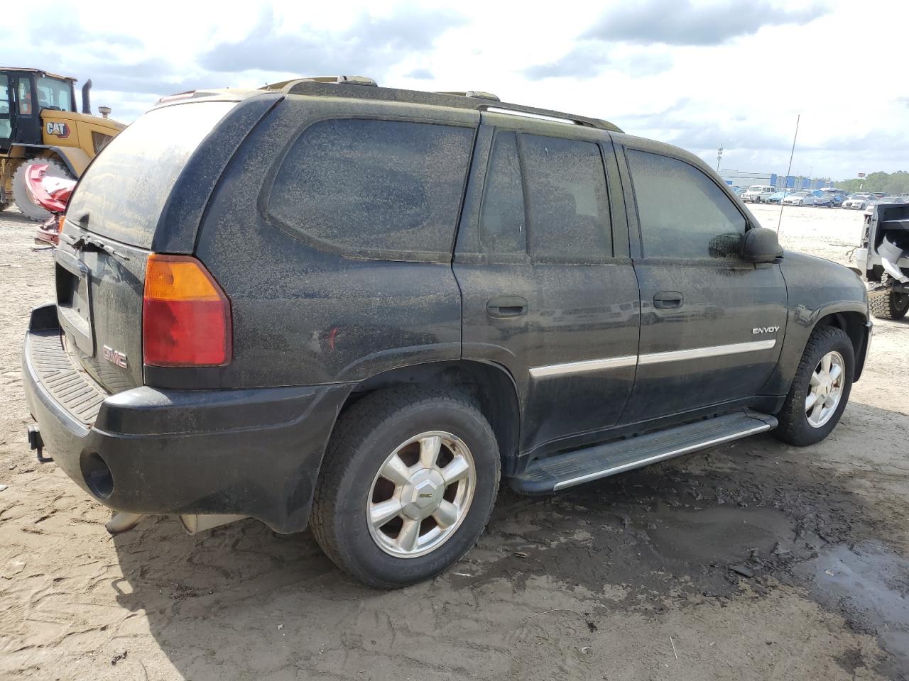 Photo 2 VIN: 1GKDT13S262136143 - GMC ENVOY 