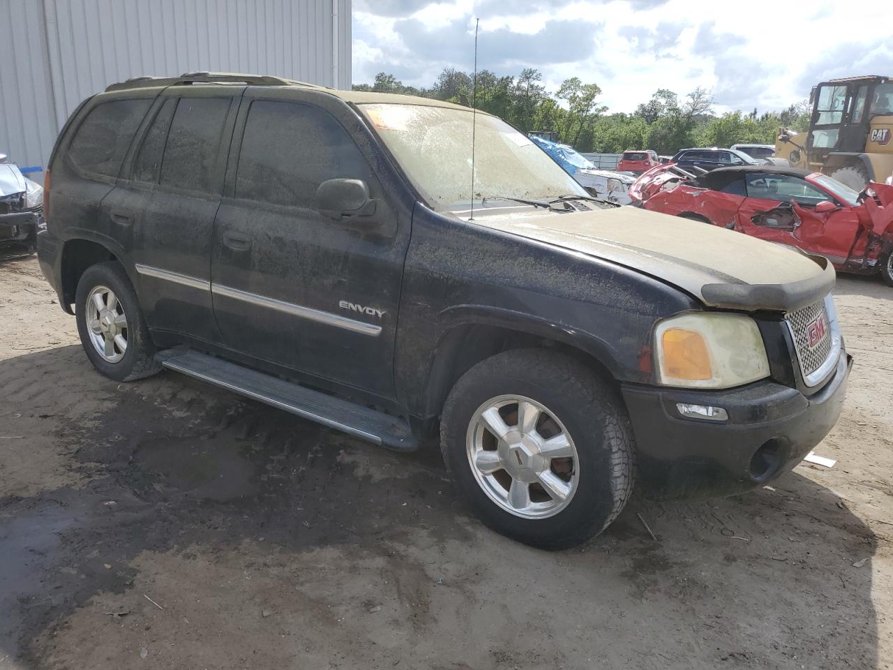 Photo 3 VIN: 1GKDT13S262136143 - GMC ENVOY 