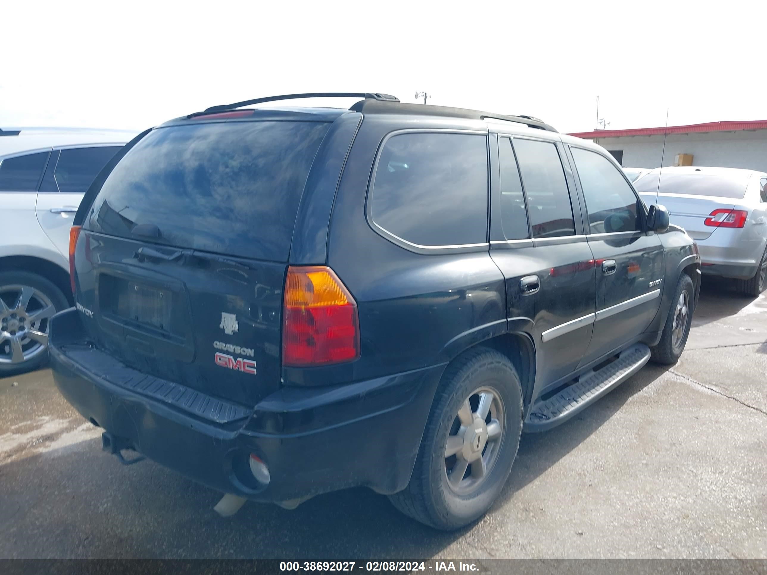 Photo 3 VIN: 1GKDT13S262143397 - GMC ENVOY 