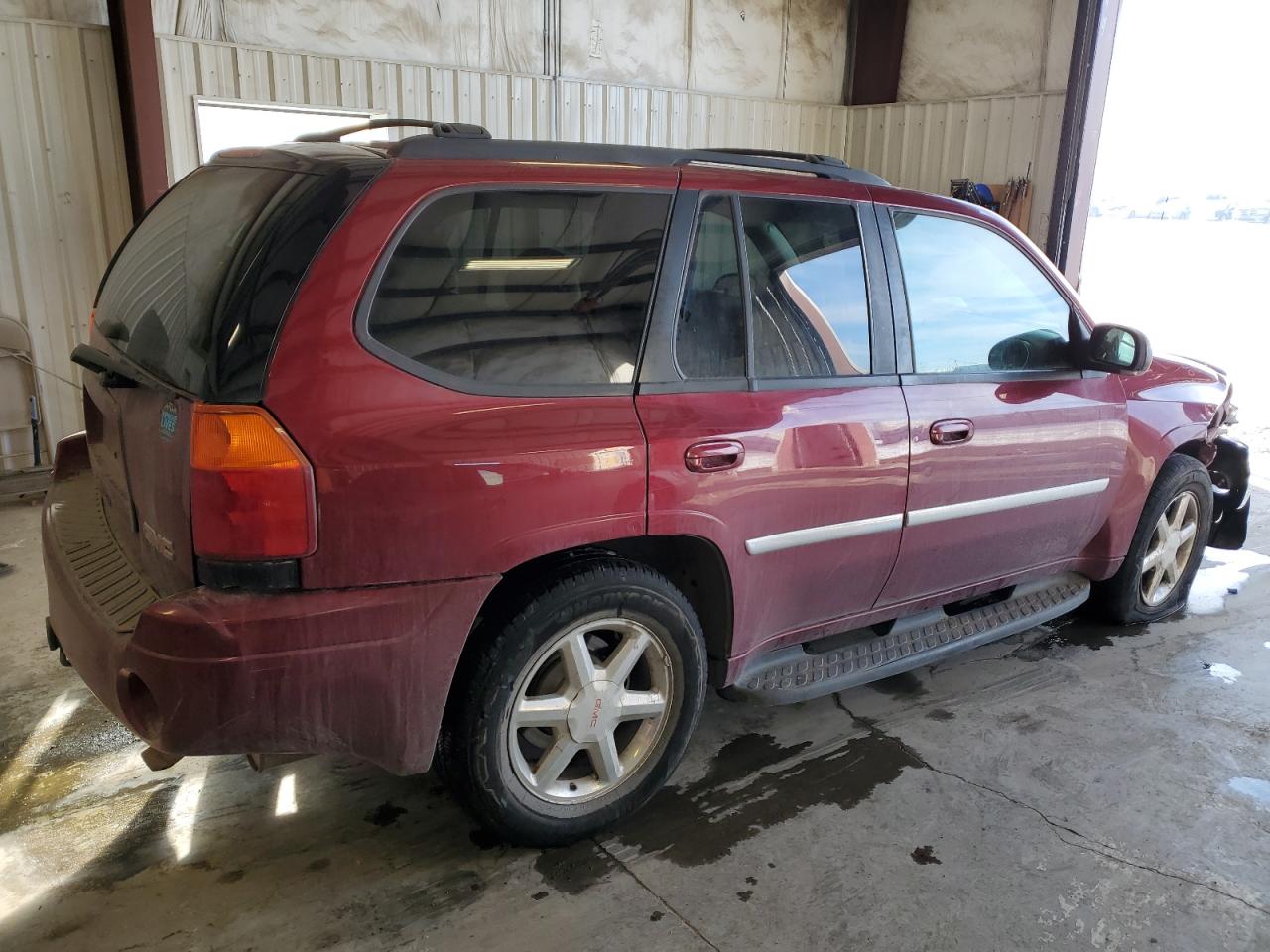 Photo 2 VIN: 1GKDT13S282171932 - GMC ENVOY 