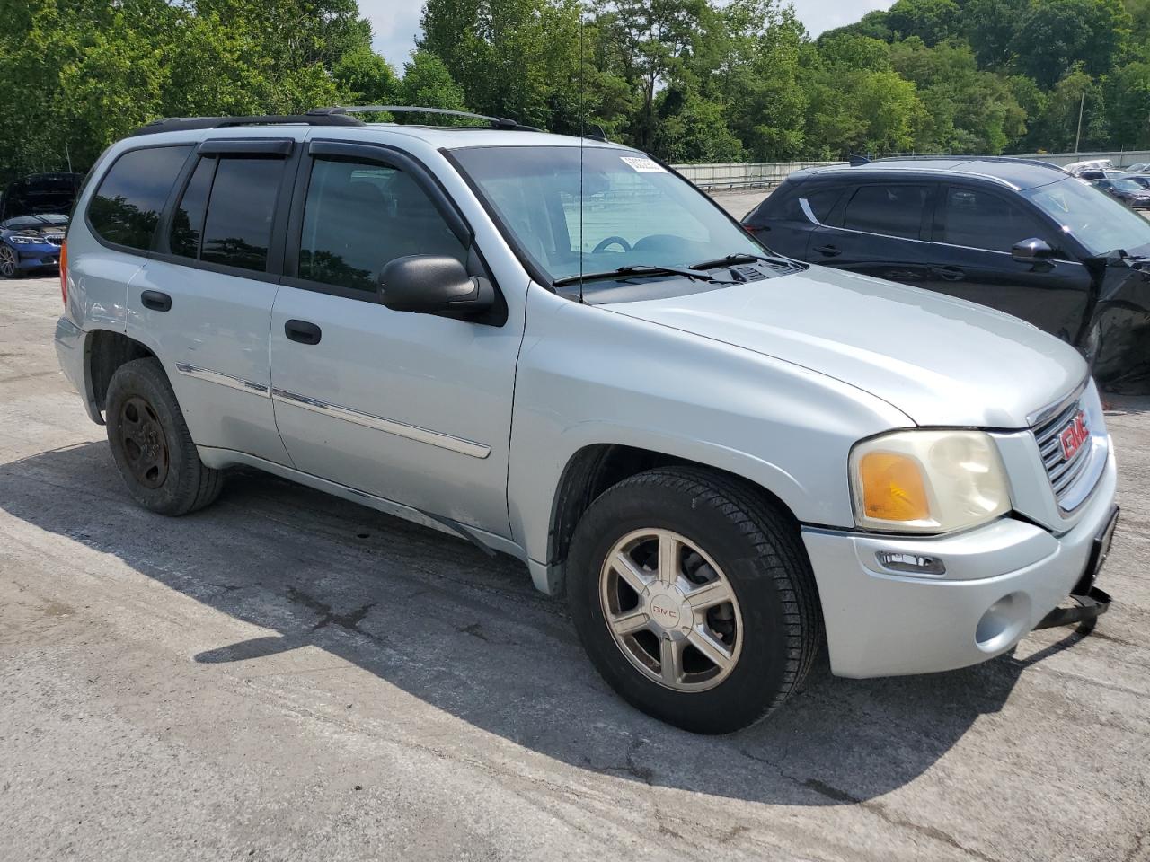 Photo 3 VIN: 1GKDT13S282177665 - GMC ENVOY 