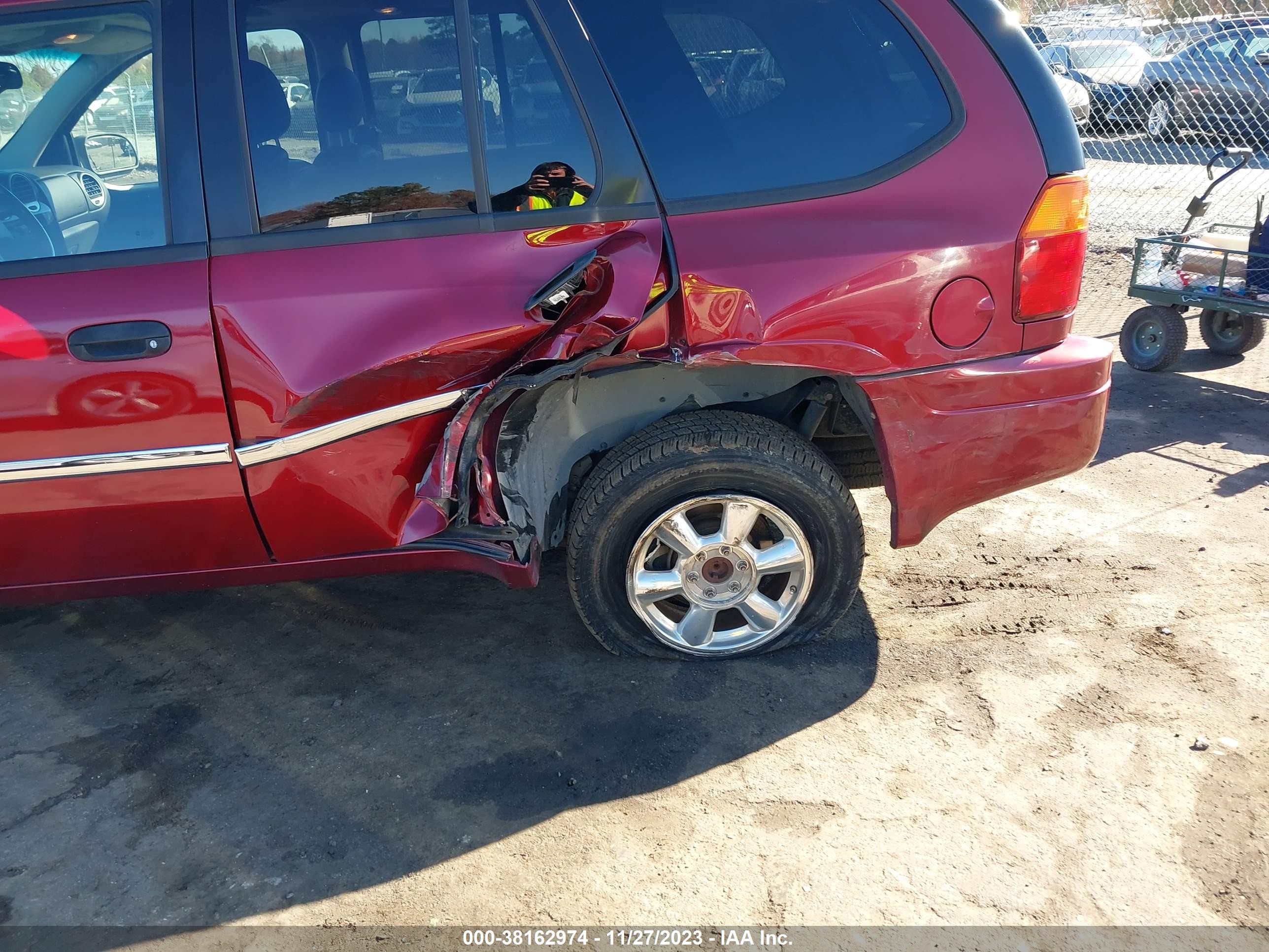 Photo 5 VIN: 1GKDT13S372239198 - GMC ENVOY 