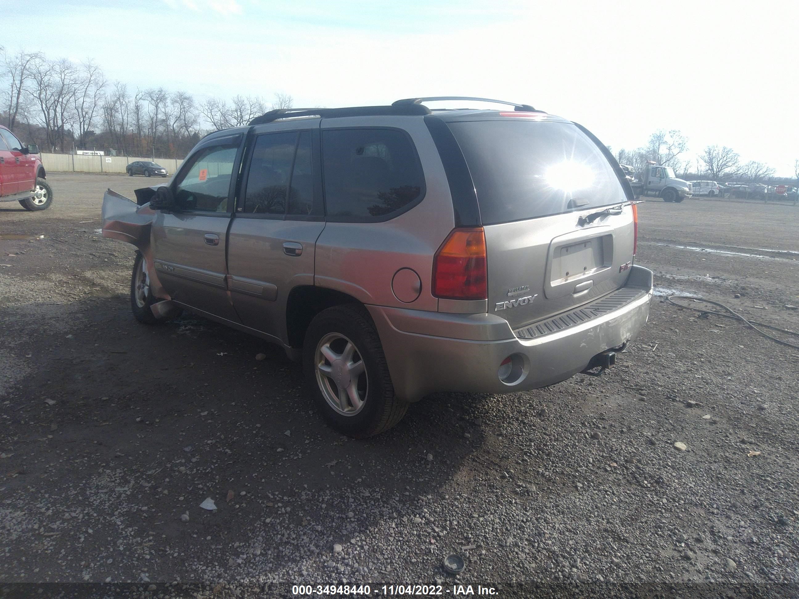 Photo 2 VIN: 1GKDT13S422189128 - GMC ENVOY 