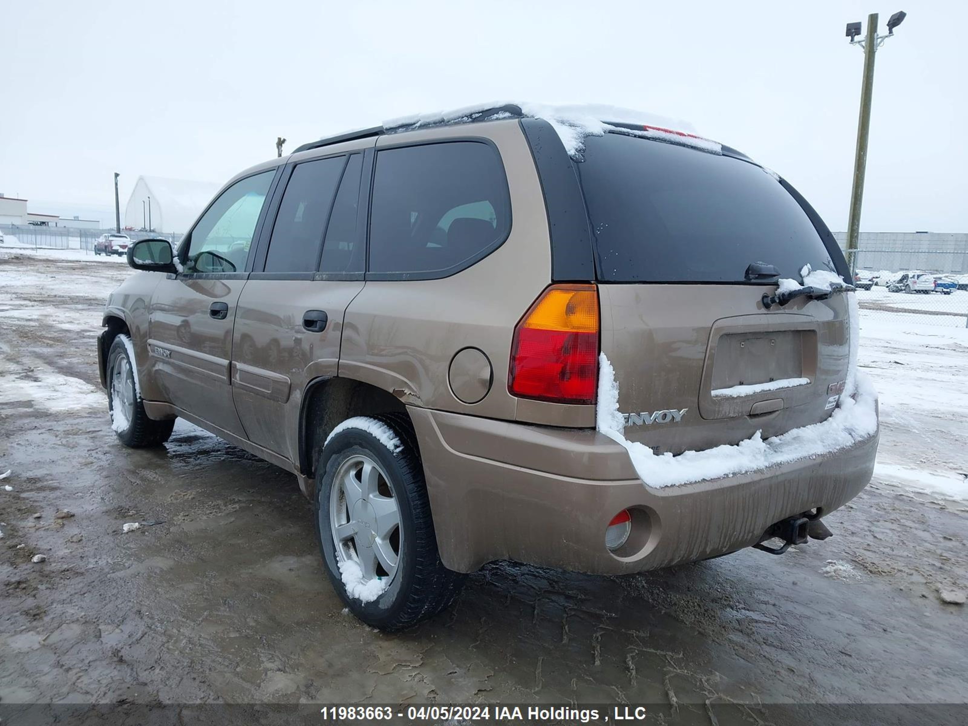 Photo 2 VIN: 1GKDT13S432284158 - GMC ENVOY 