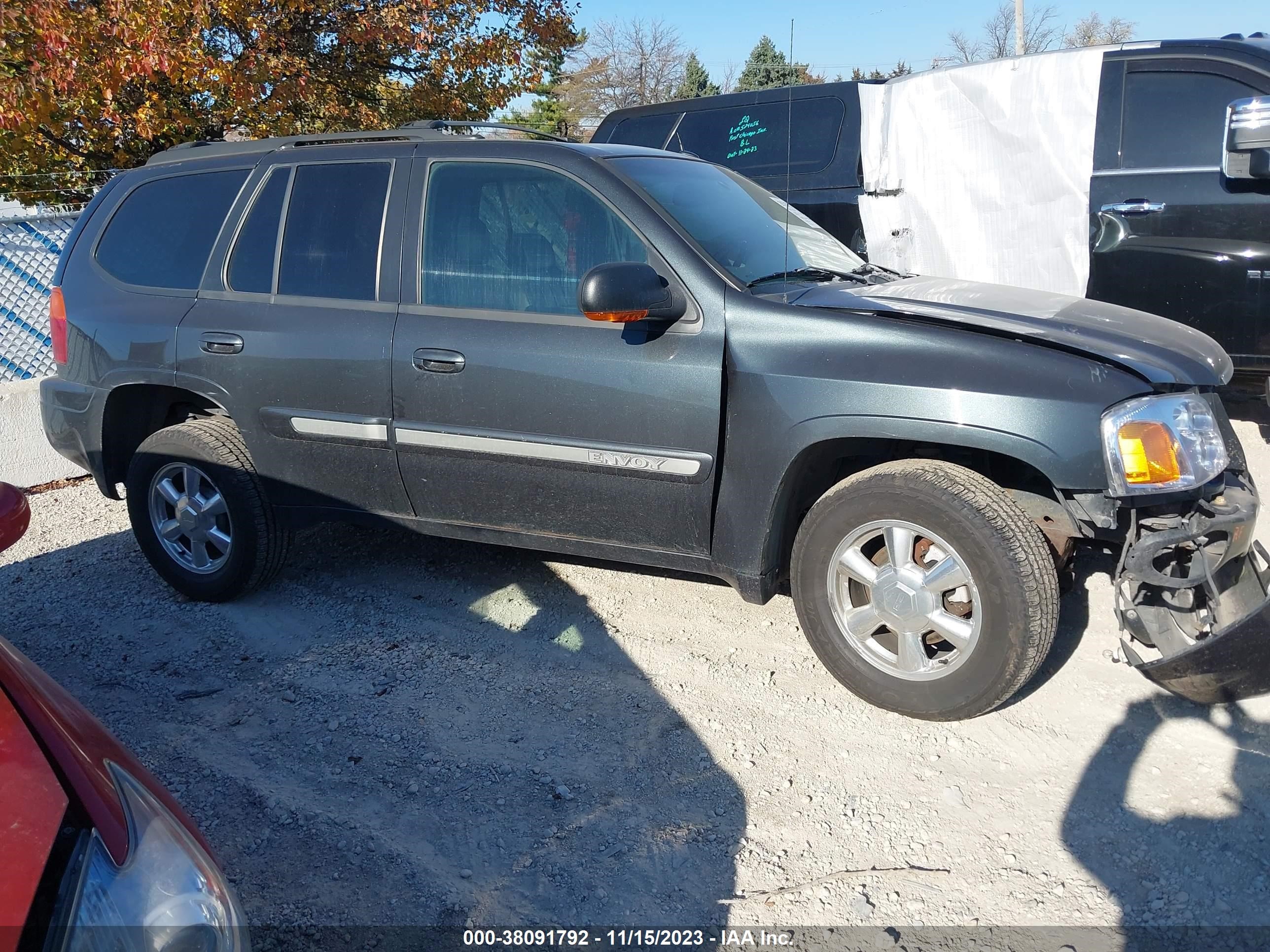 Photo 12 VIN: 1GKDT13S442118093 - GMC ENVOY 