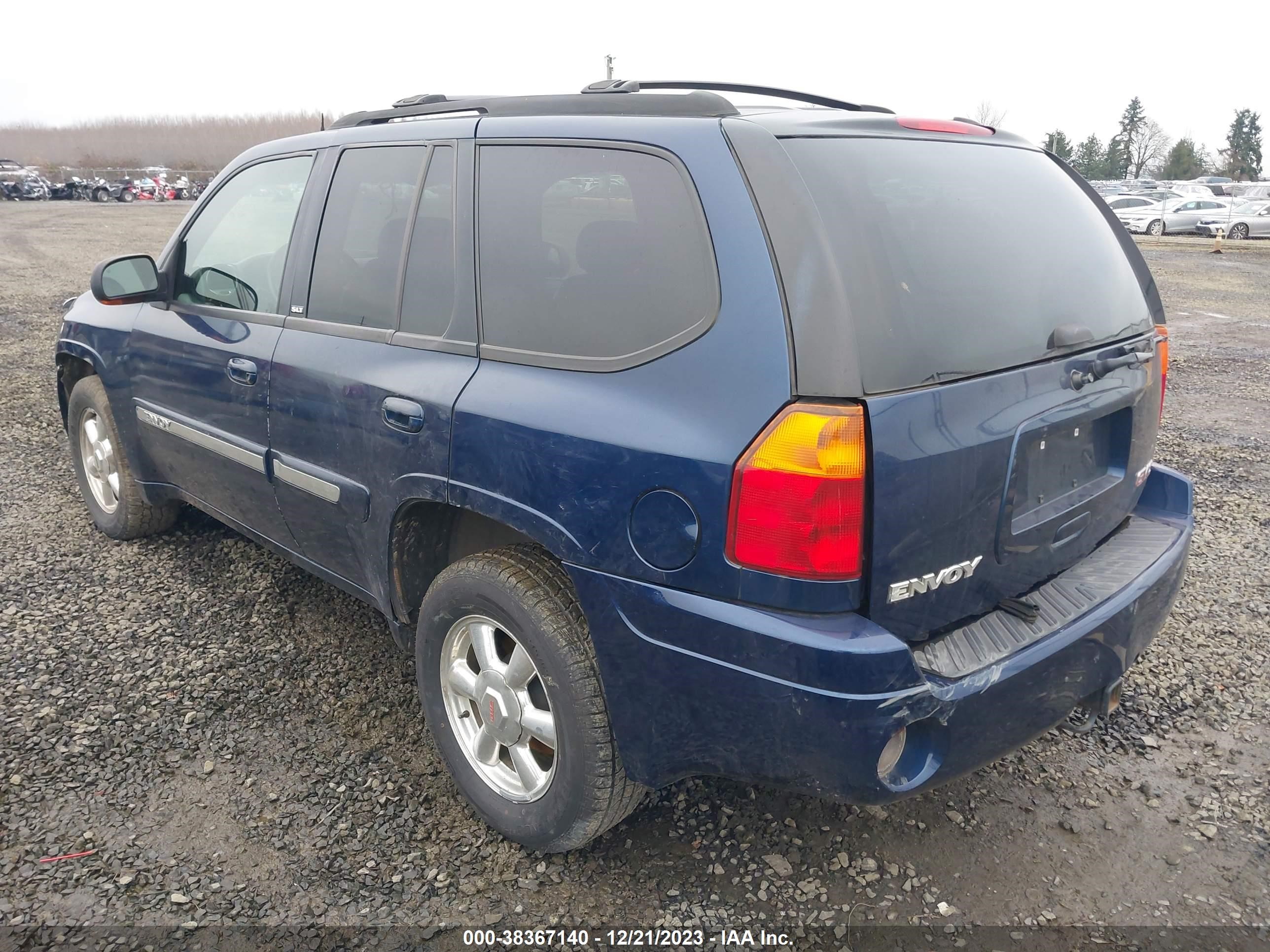 Photo 2 VIN: 1GKDT13S442241215 - GMC ENVOY 