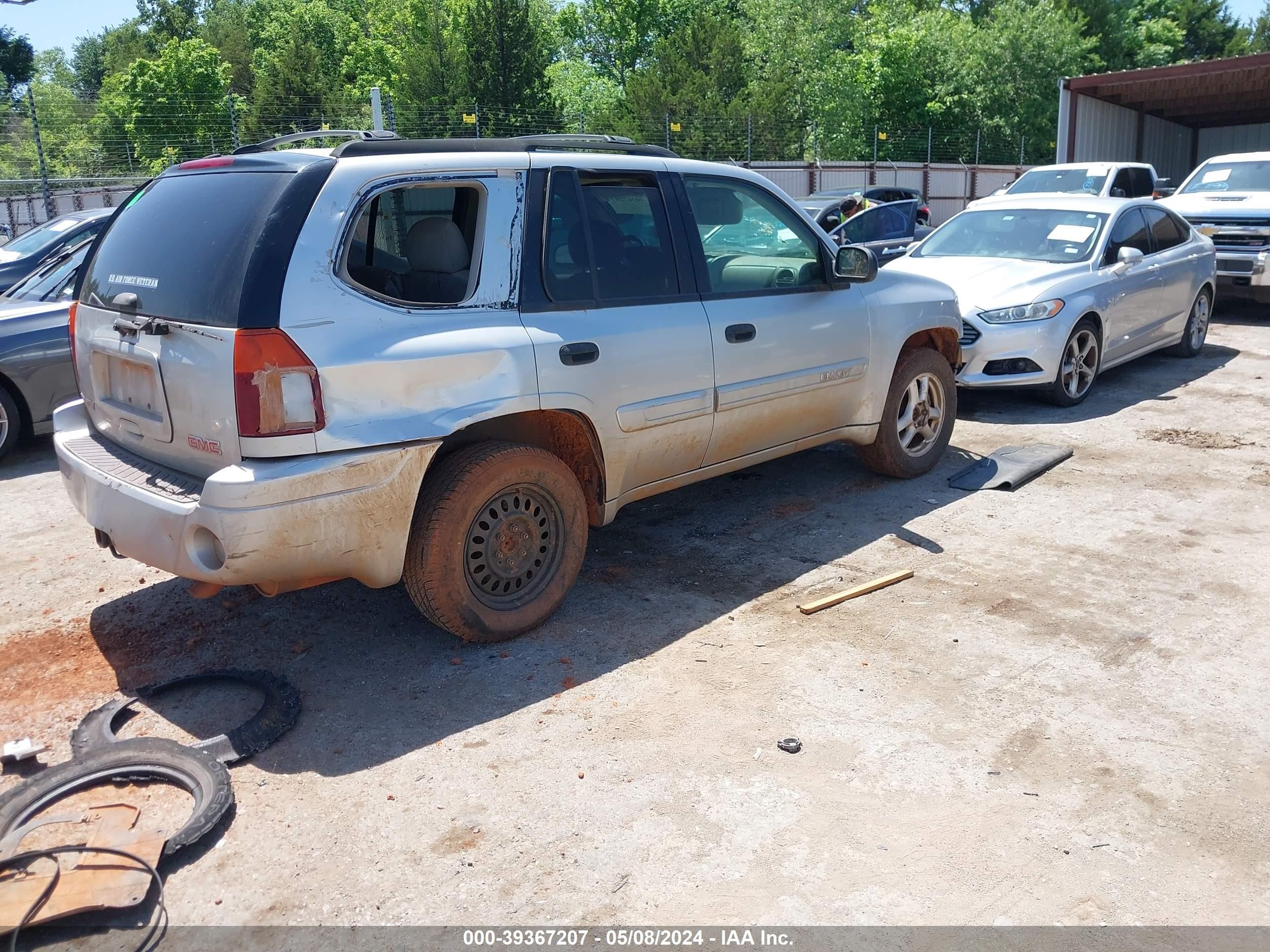 Photo 3 VIN: 1GKDT13S452339596 - GMC ENVOY 