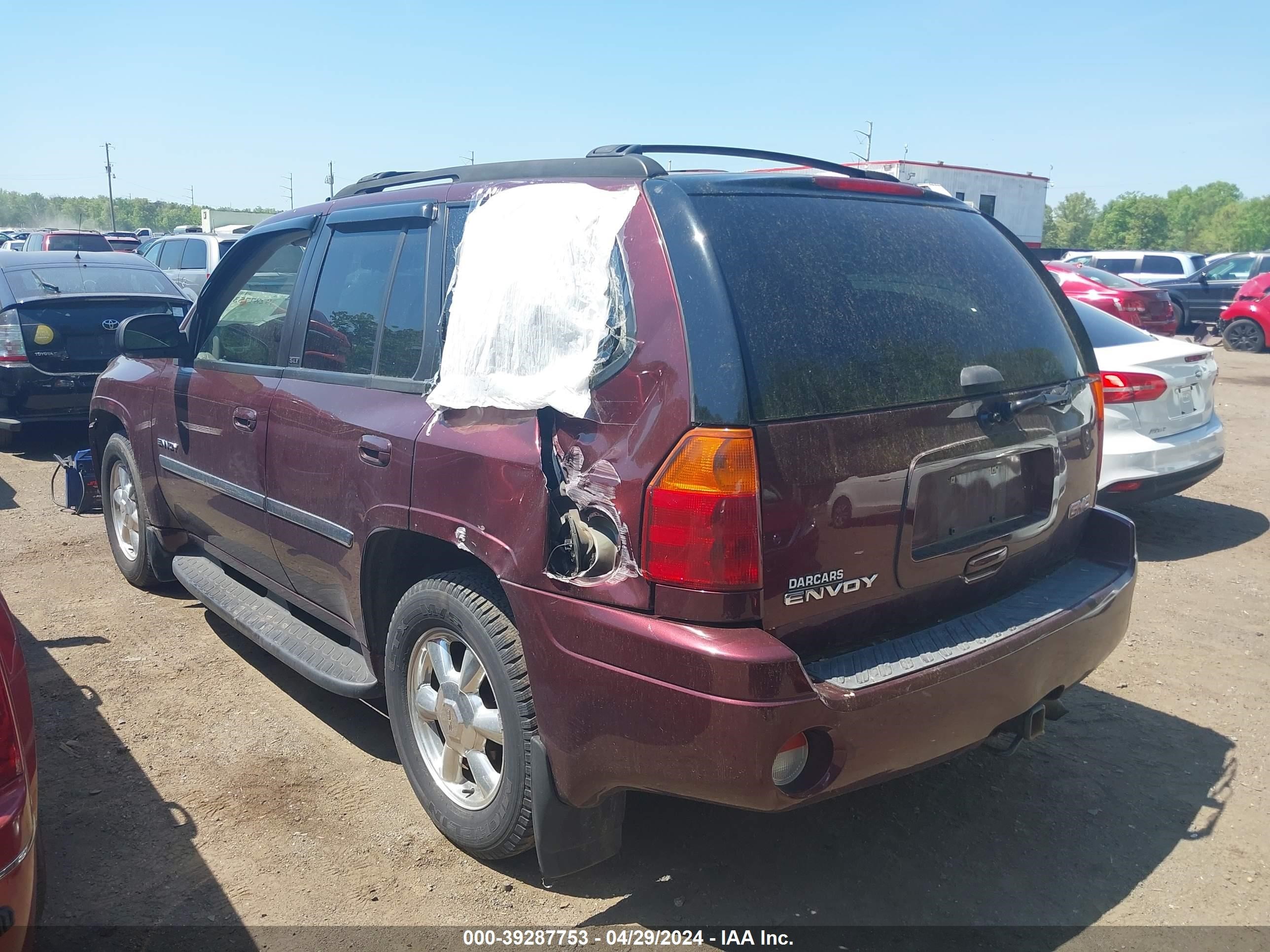 Photo 2 VIN: 1GKDT13S462186073 - GMC ENVOY 