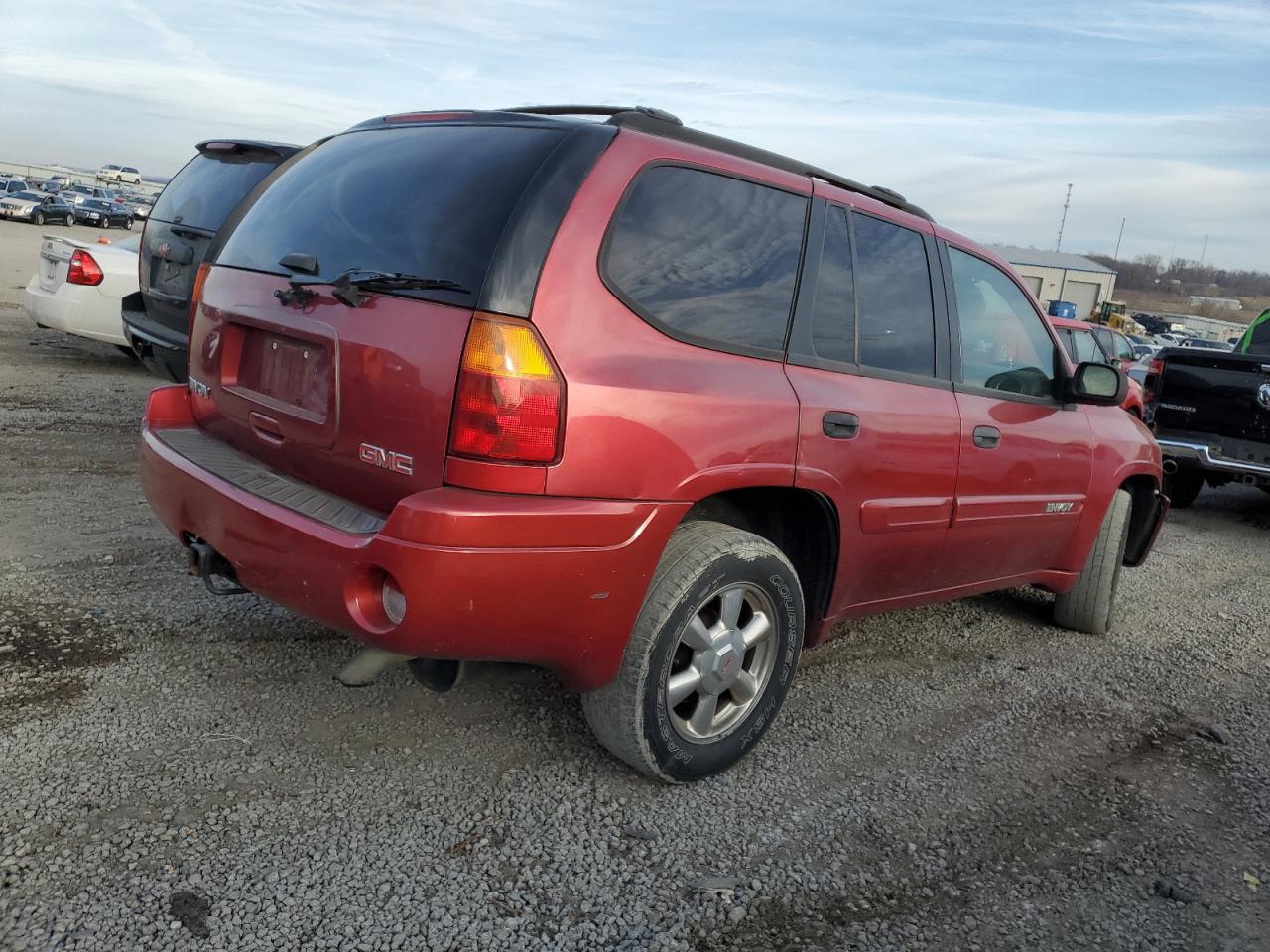 Photo 2 VIN: 1GKDT13S542333661 - GMC ENVOY 