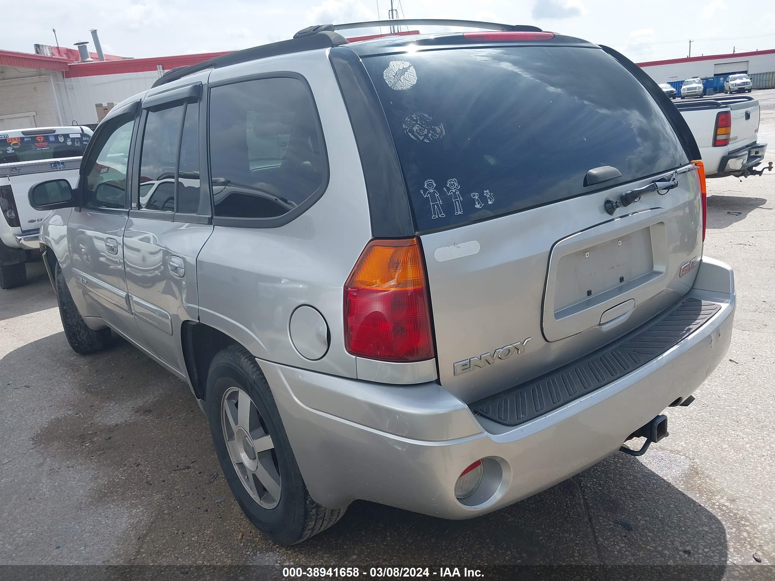 Photo 2 VIN: 1GKDT13S542337533 - GMC ENVOY 