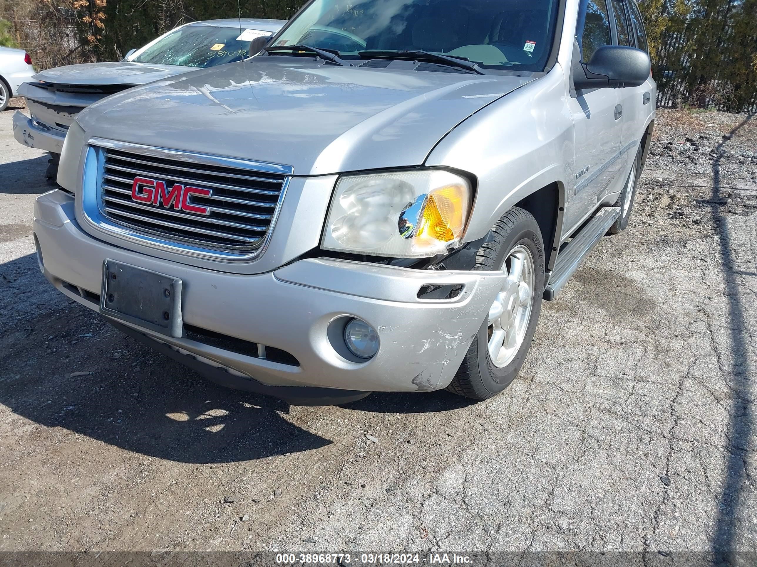 Photo 5 VIN: 1GKDT13S562354819 - GMC ENVOY 