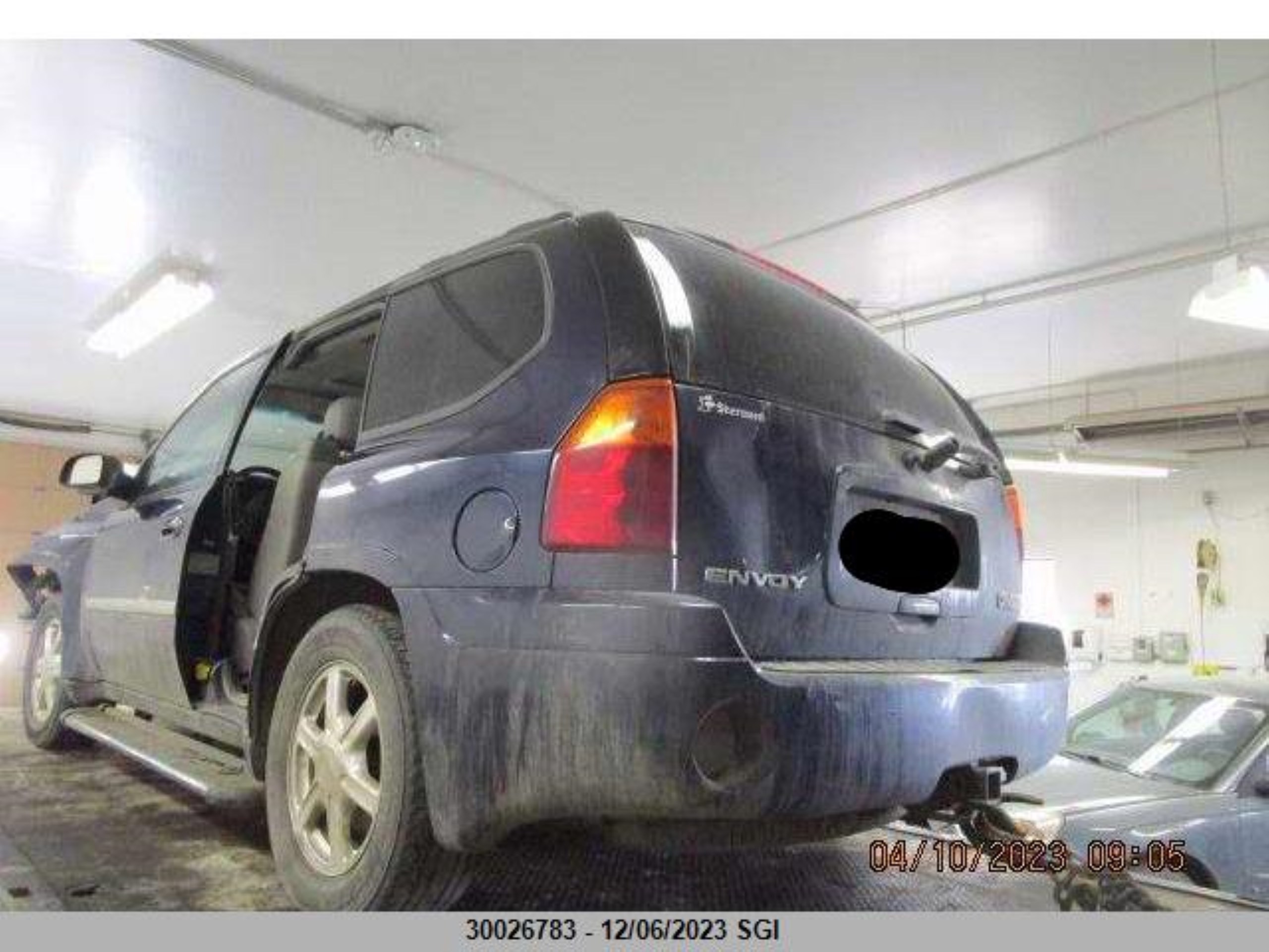 Photo 2 VIN: 1GKDT13S572263048 - GMC ENVOY 