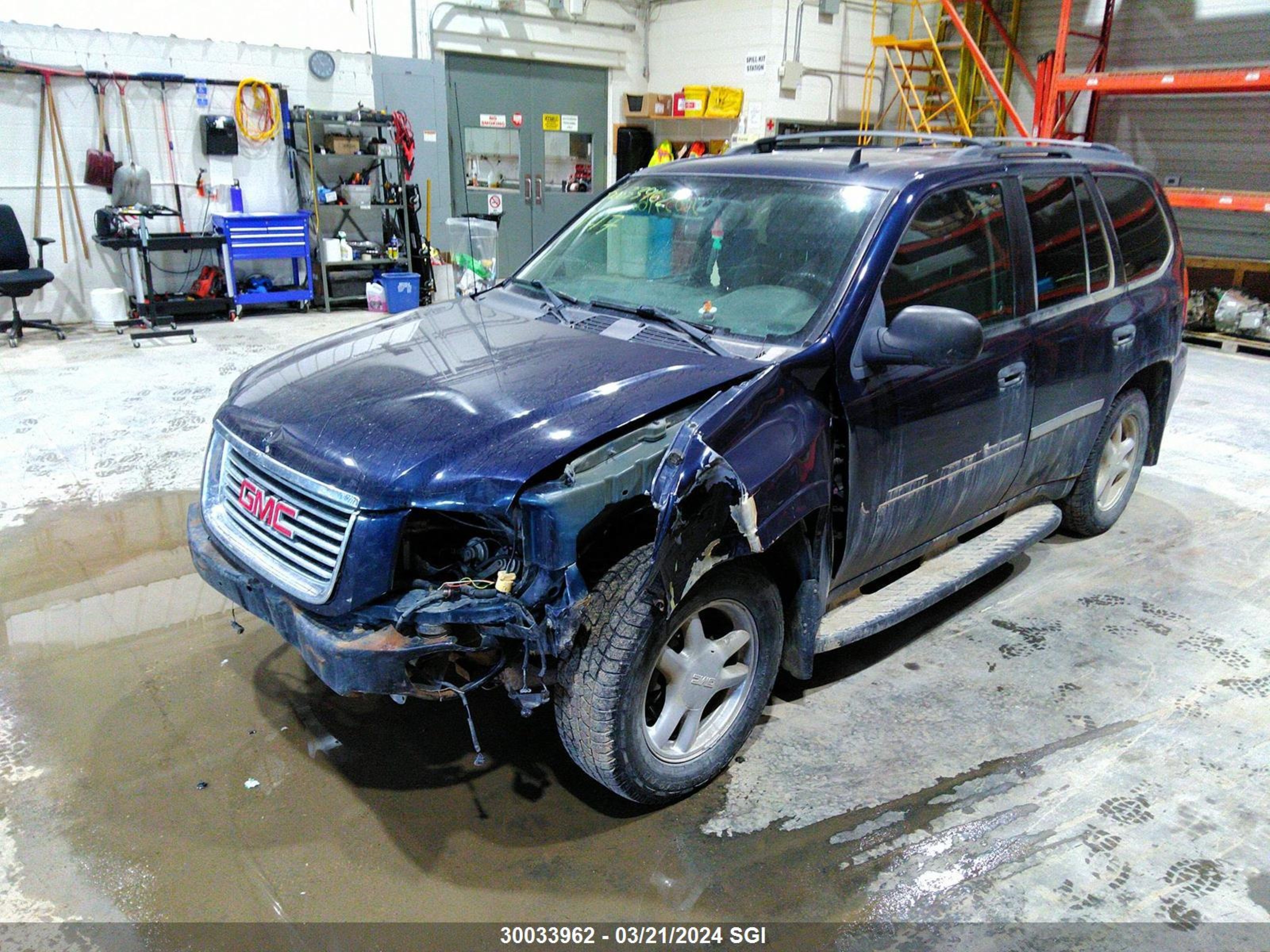 Photo 1 VIN: 1GKDT13S582183296 - GMC ENVOY 