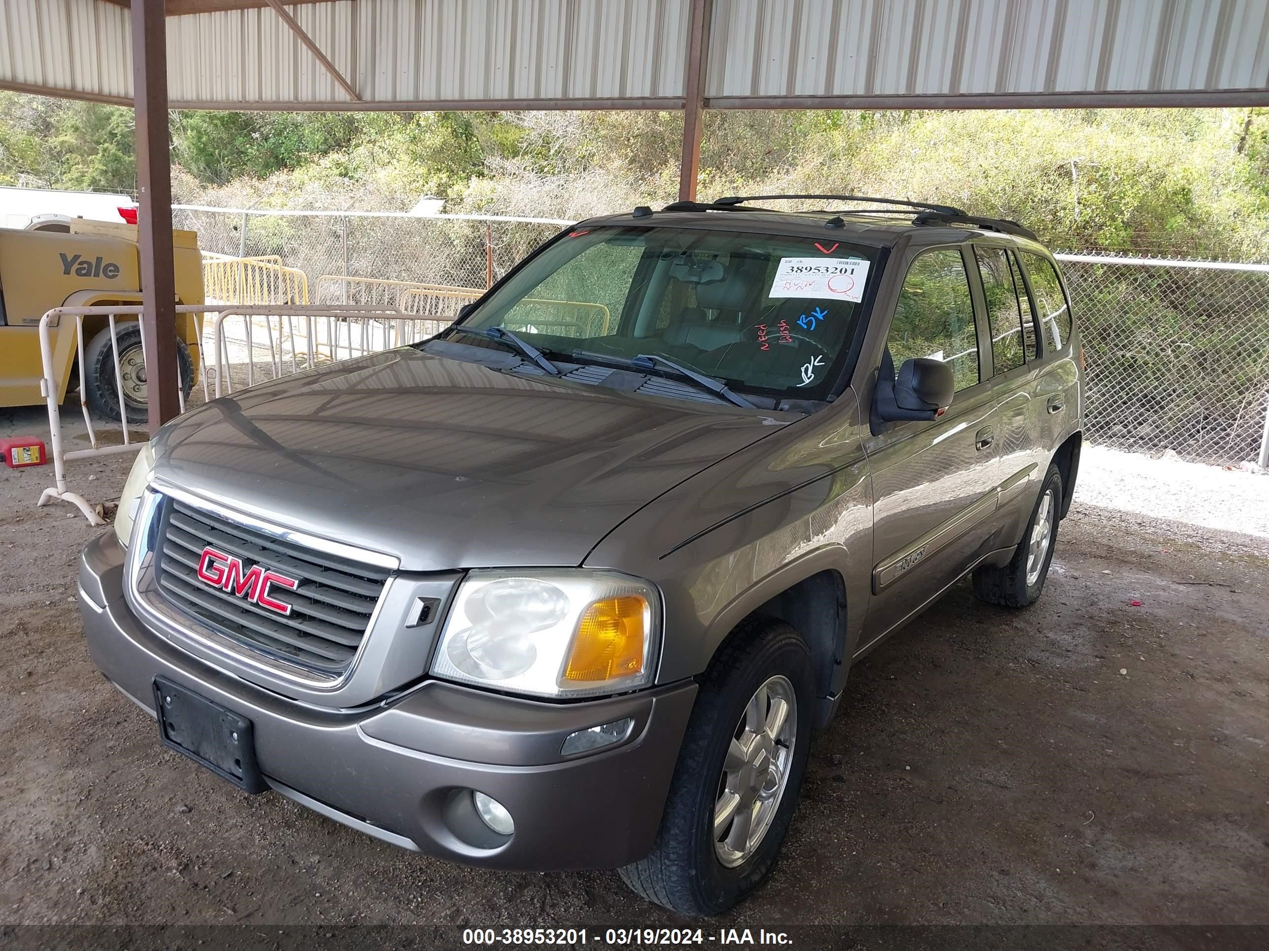 Photo 1 VIN: 1GKDT13S652256235 - GMC ENVOY 