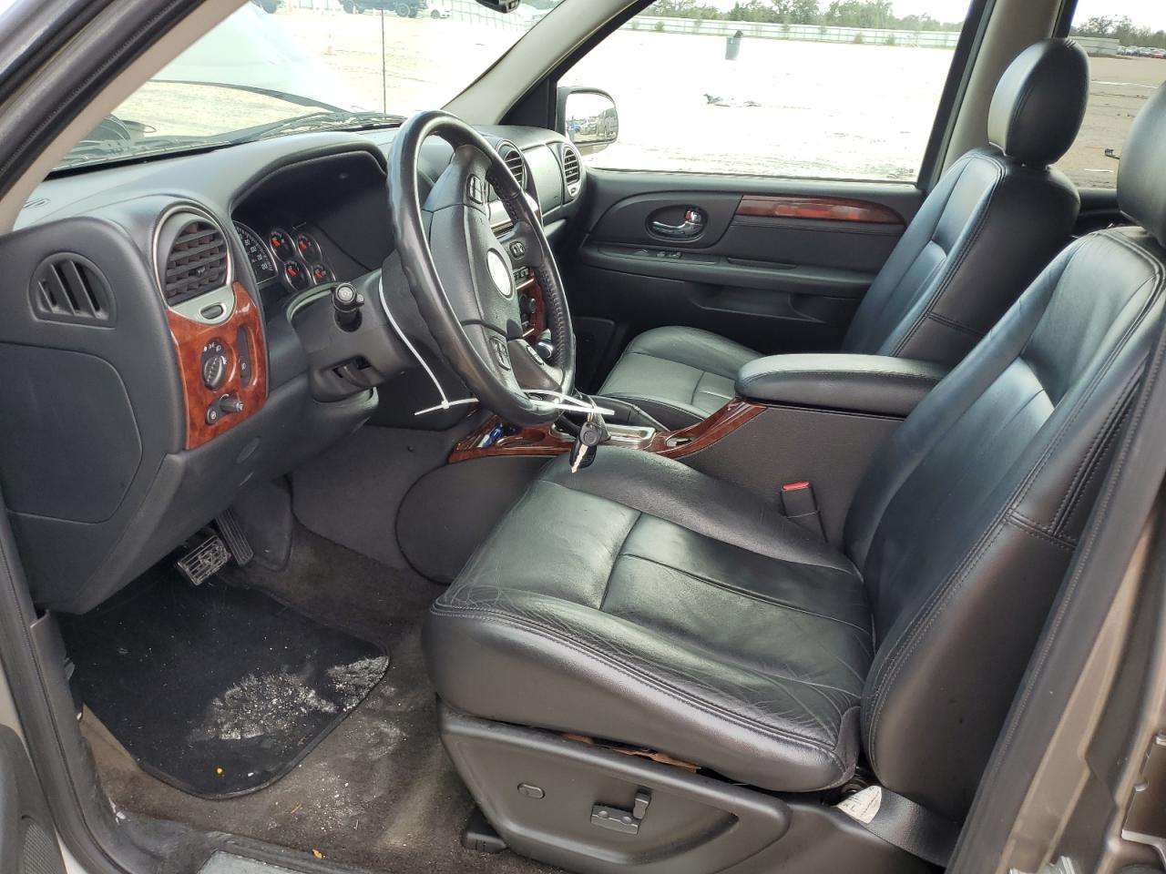 Photo 6 VIN: 1GKDT13S672180776 - GMC ENVOY 