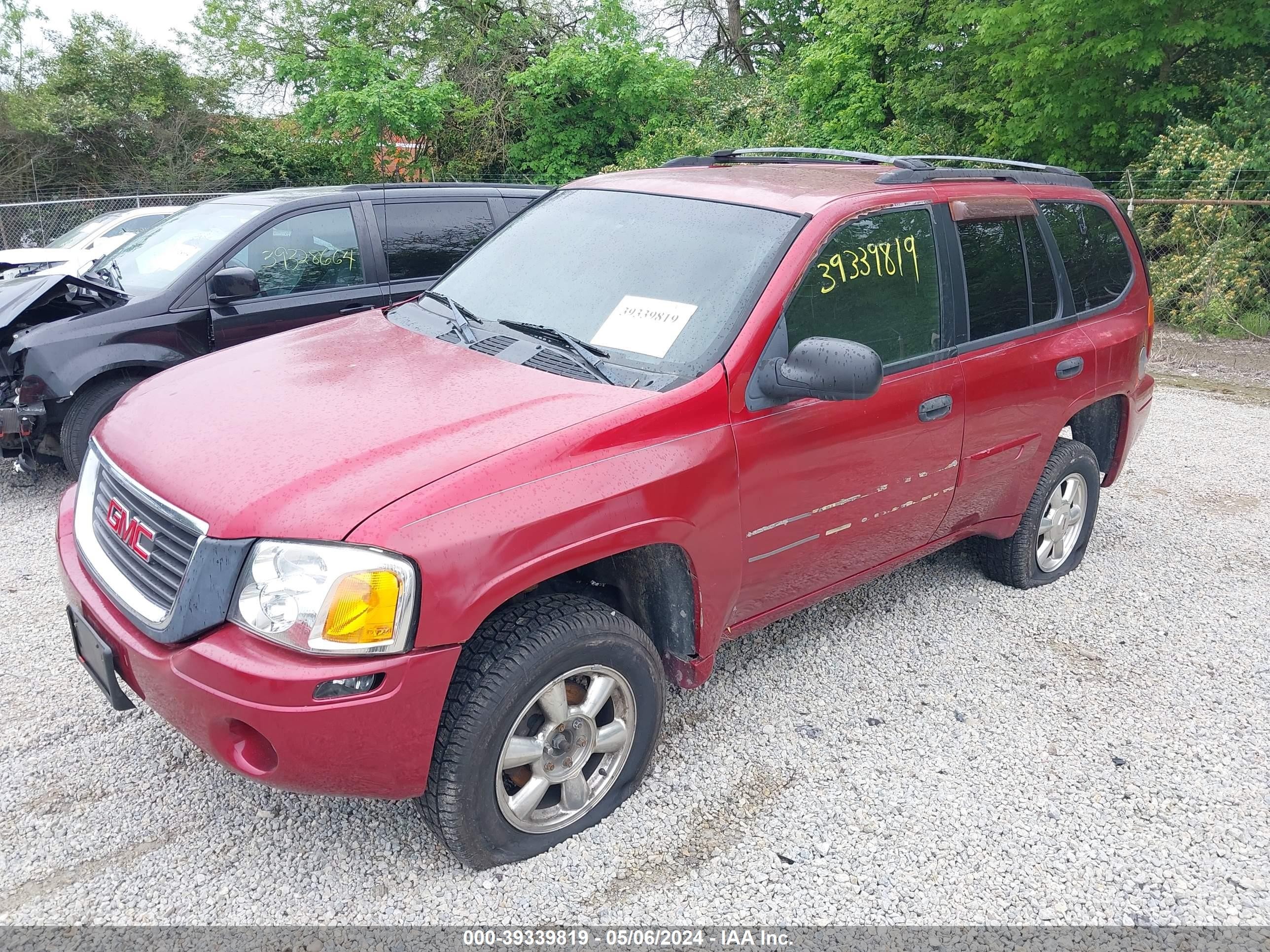 Photo 1 VIN: 1GKDT13S732108186 - GMC ENVOY 