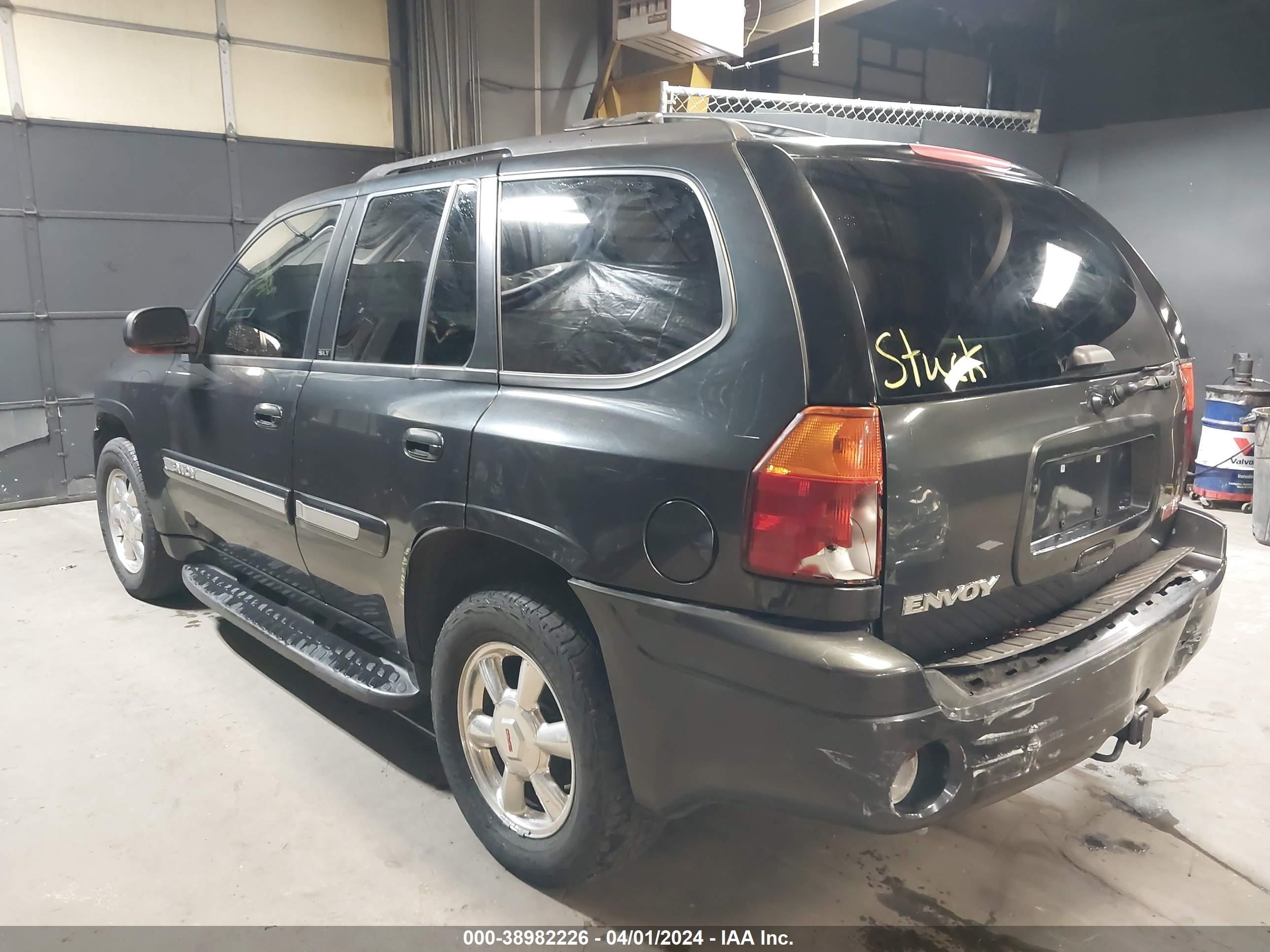 Photo 2 VIN: 1GKDT13S742142937 - GMC ENVOY 