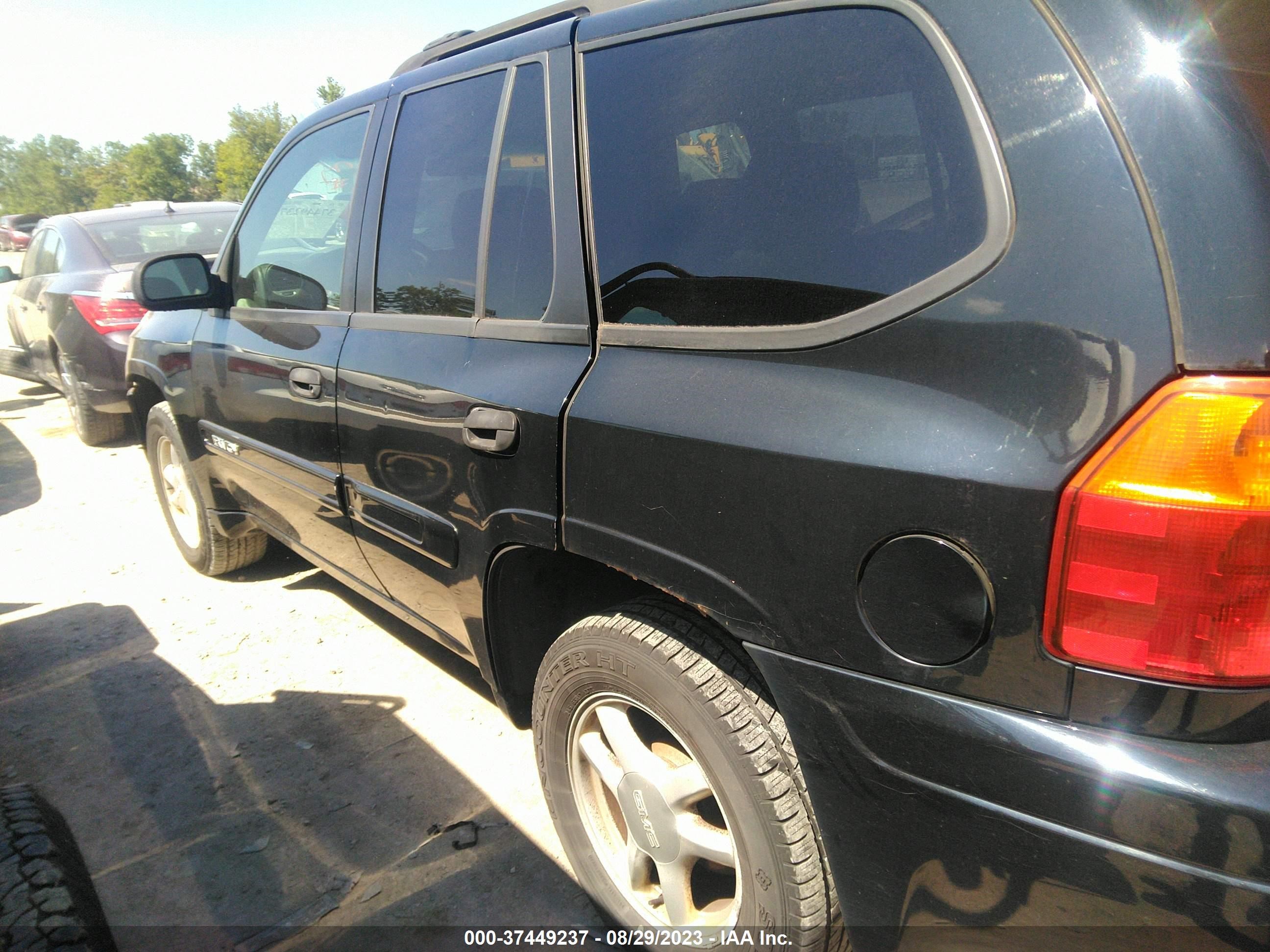 Photo 13 VIN: 1GKDT13S742152769 - GMC ENVOY 