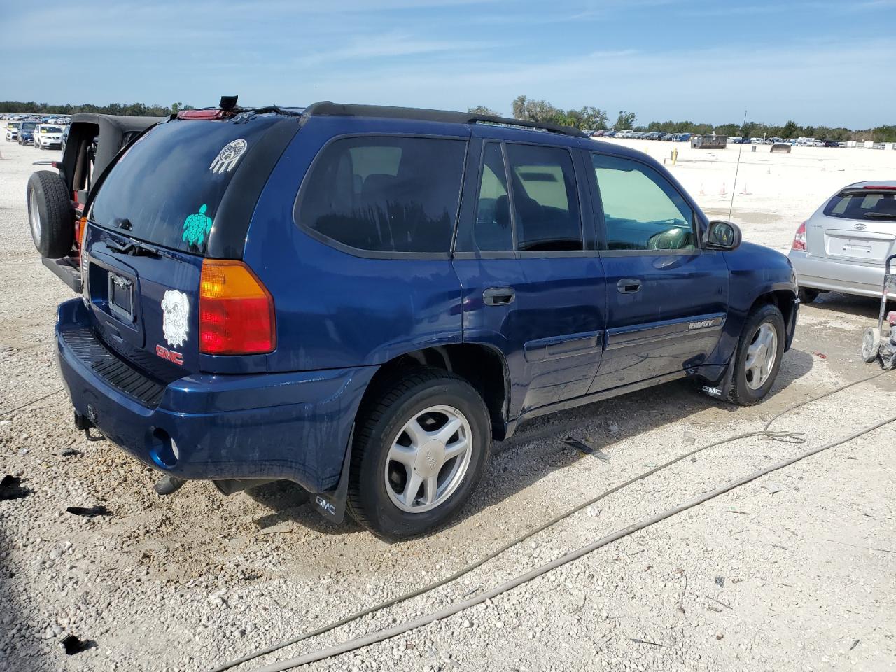 Photo 2 VIN: 1GKDT13S742231679 - GMC ENVOY 