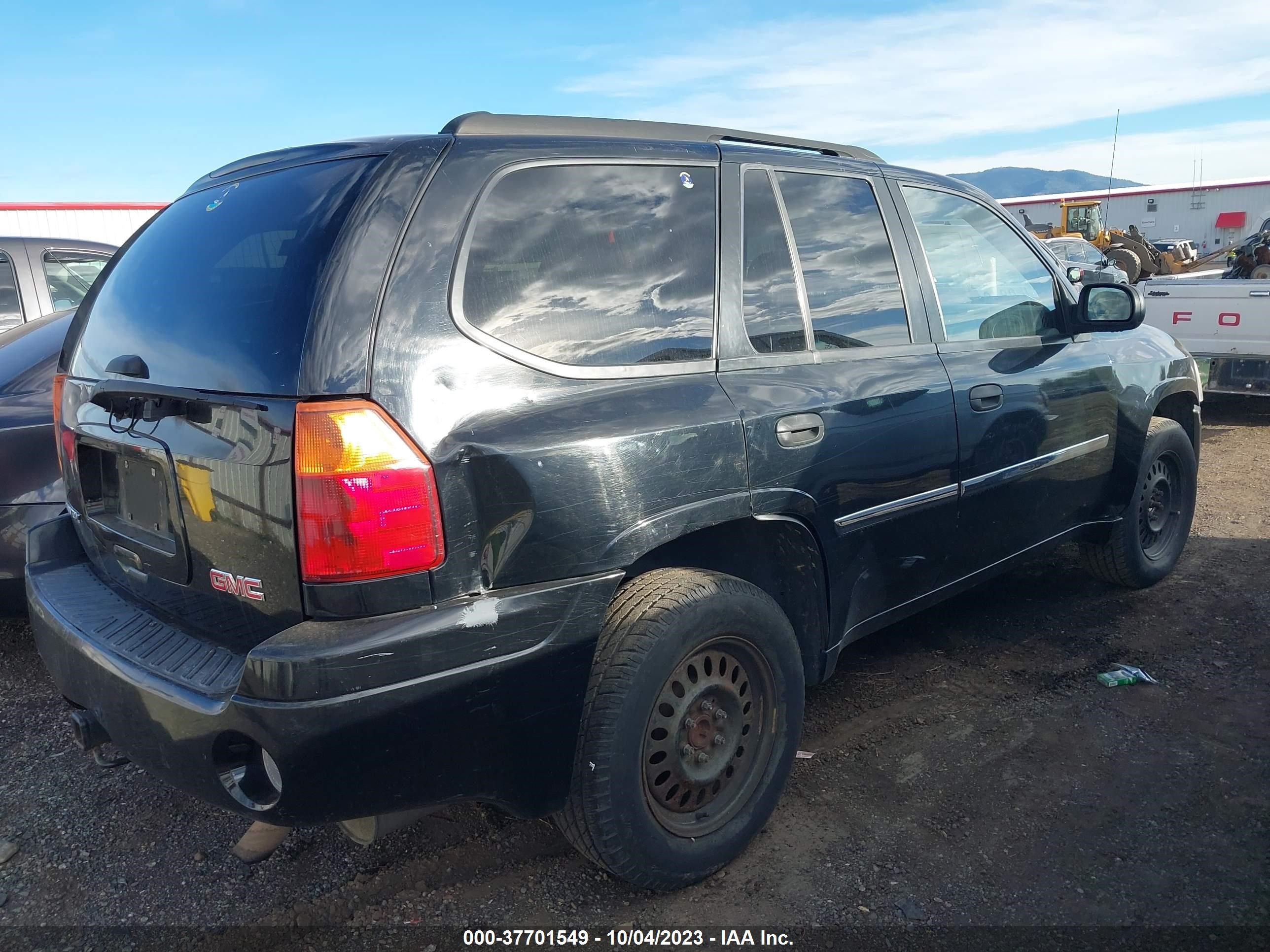 Photo 3 VIN: 1GKDT13S772100241 - GMC ENVOY 