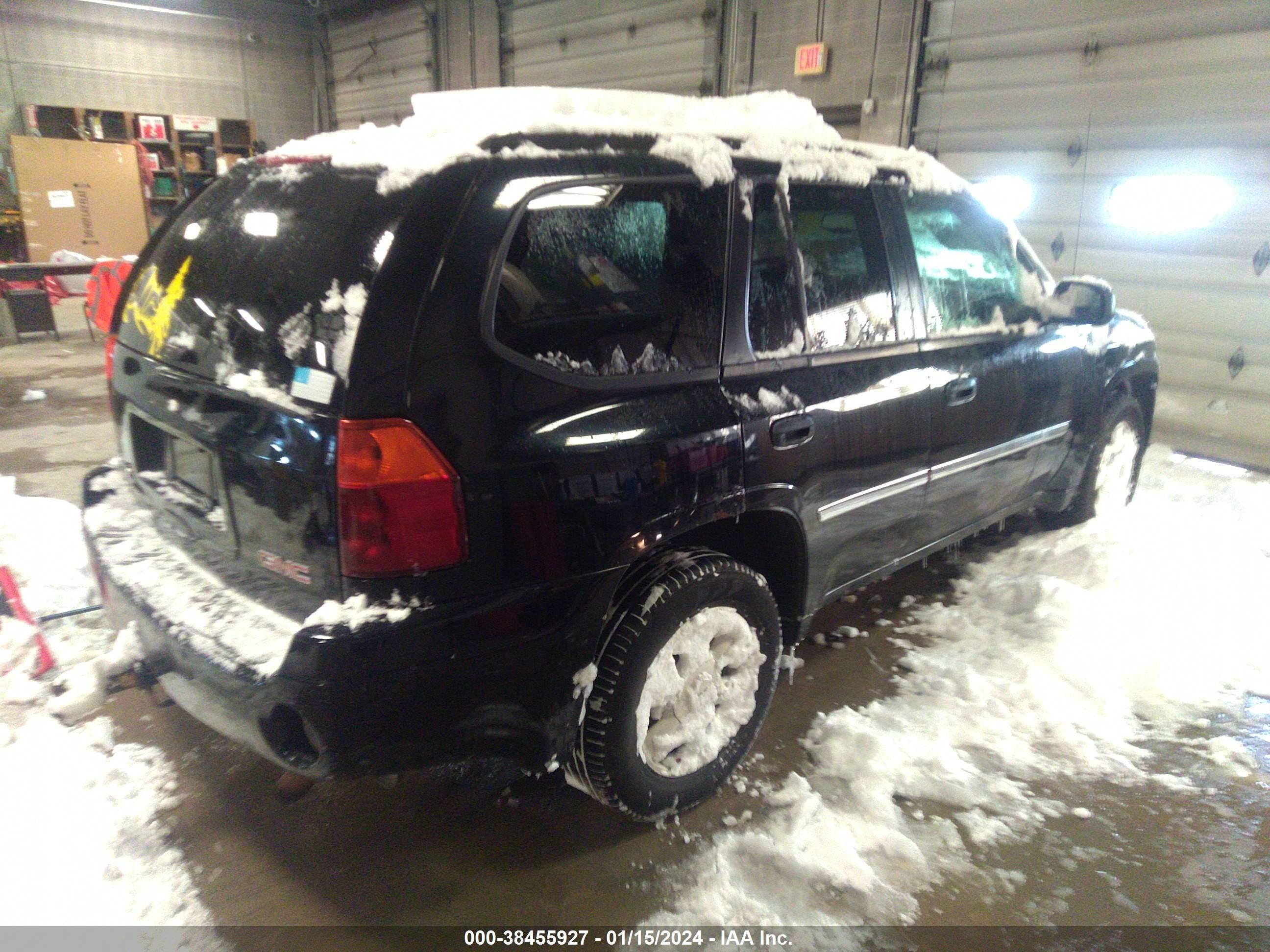 Photo 3 VIN: 1GKDT13S772188918 - GMC ENVOY 