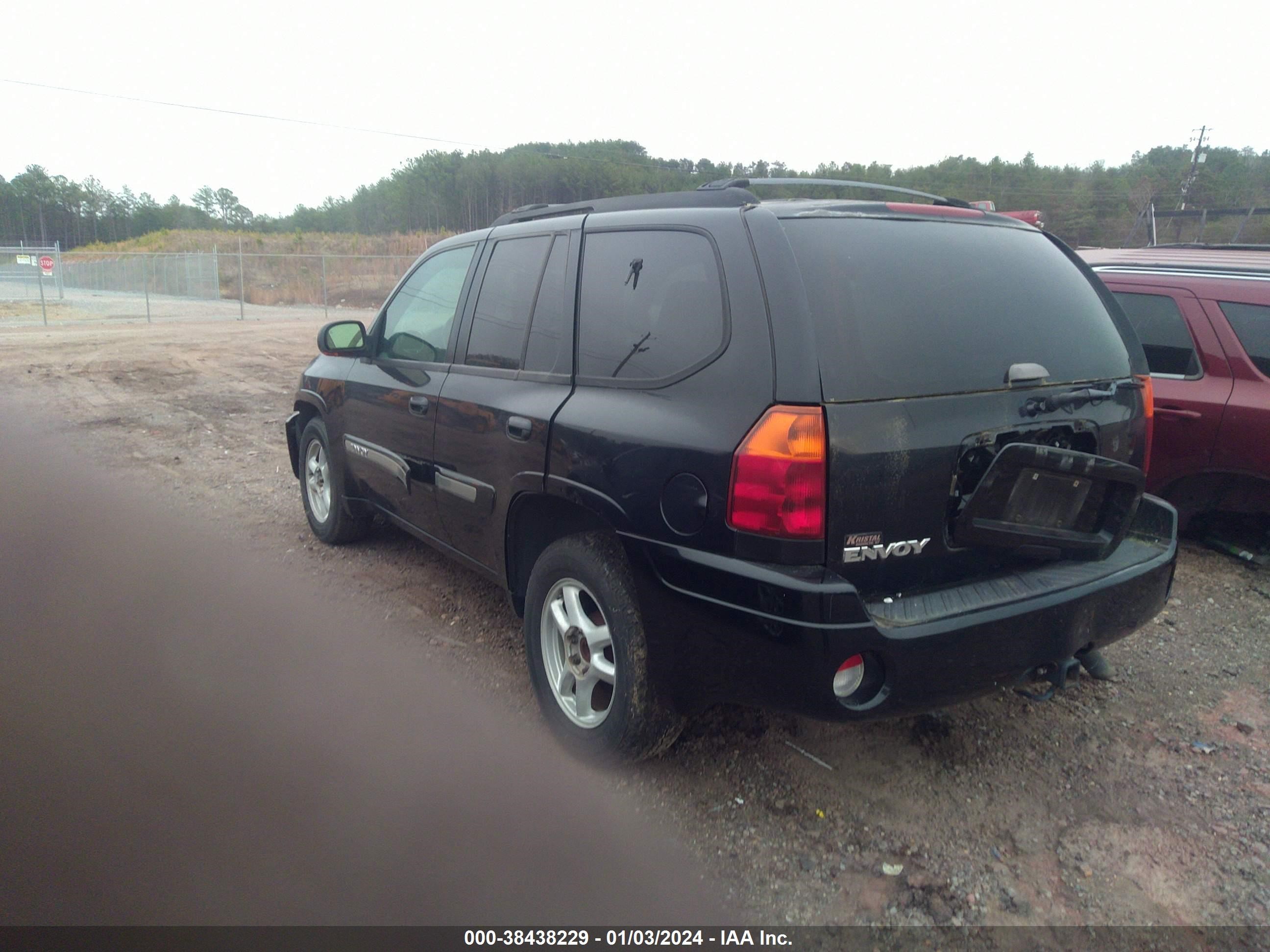 Photo 2 VIN: 1GKDT13S822132558 - GMC ENVOY 