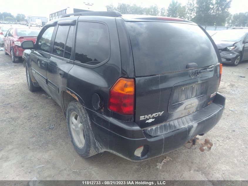 Photo 2 VIN: 1GKDT13S852358524 - GMC ENVOY 