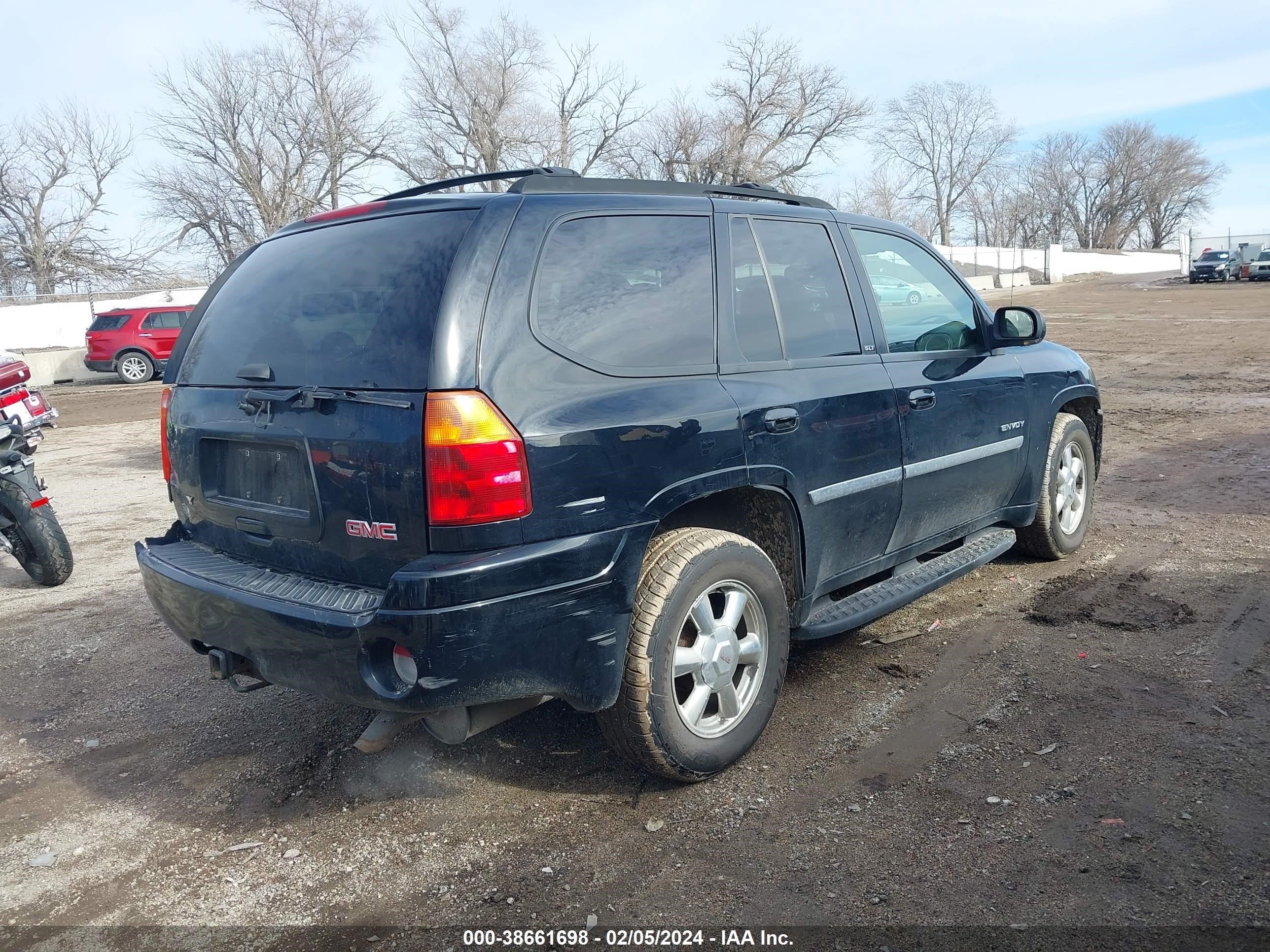 Photo 3 VIN: 1GKDT13S862121582 - GMC ENVOY 