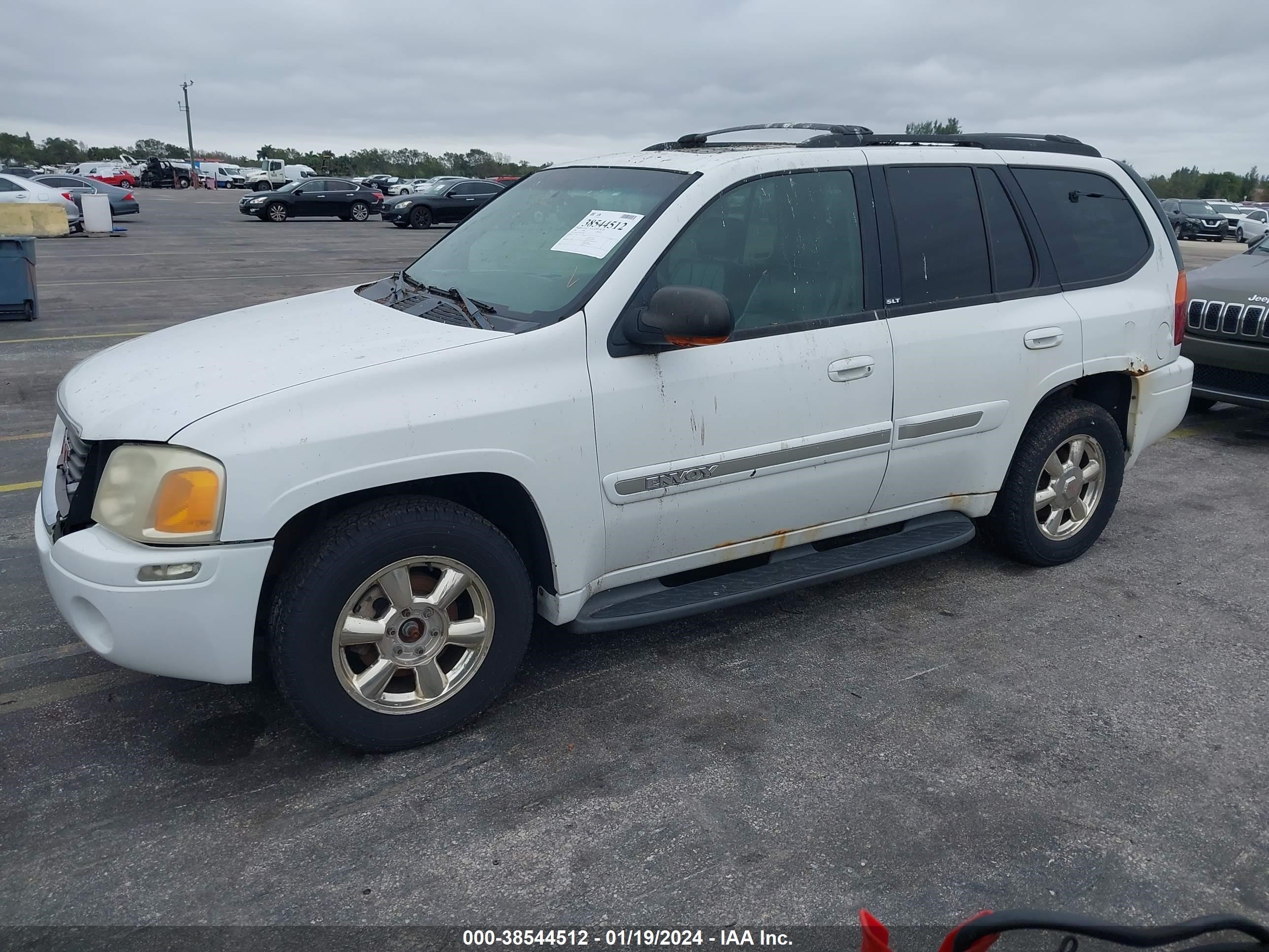 Photo 1 VIN: 1GKDT13S922435686 - GMC ENVOY 