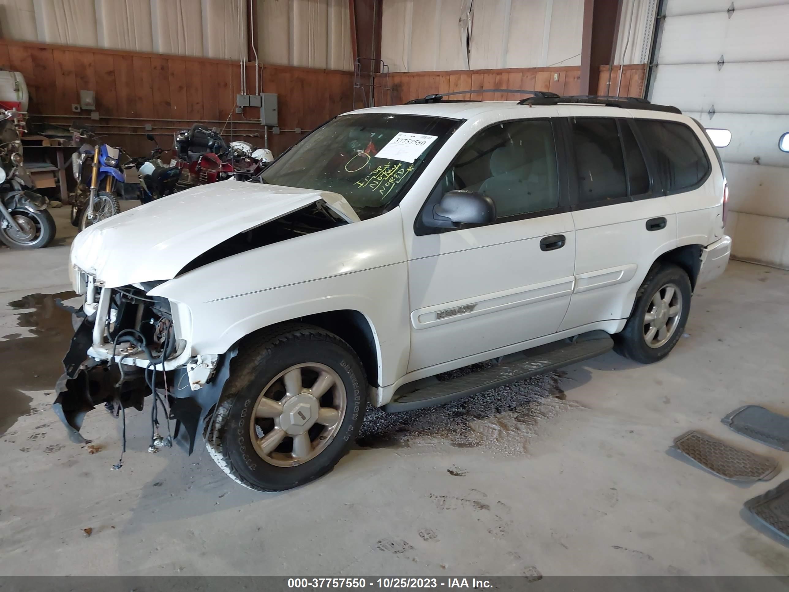 Photo 1 VIN: 1GKDT13S942113665 - GMC ENVOY 