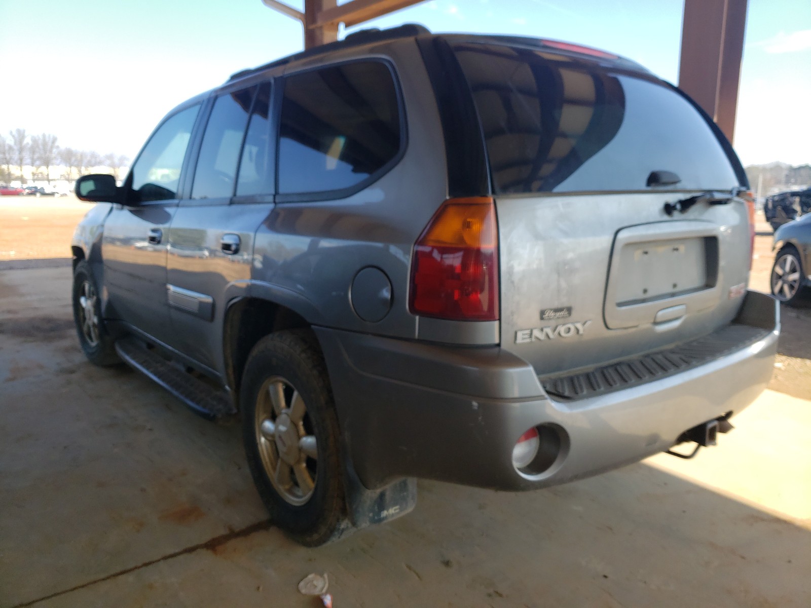 Photo 2 VIN: 1GKDT13S952159854 - GMC ENVOY 