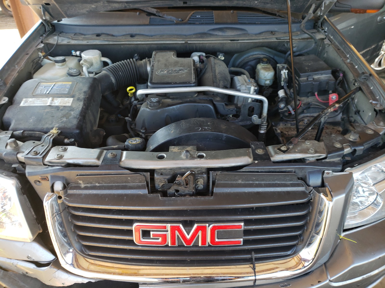 Photo 6 VIN: 1GKDT13S952159854 - GMC ENVOY 