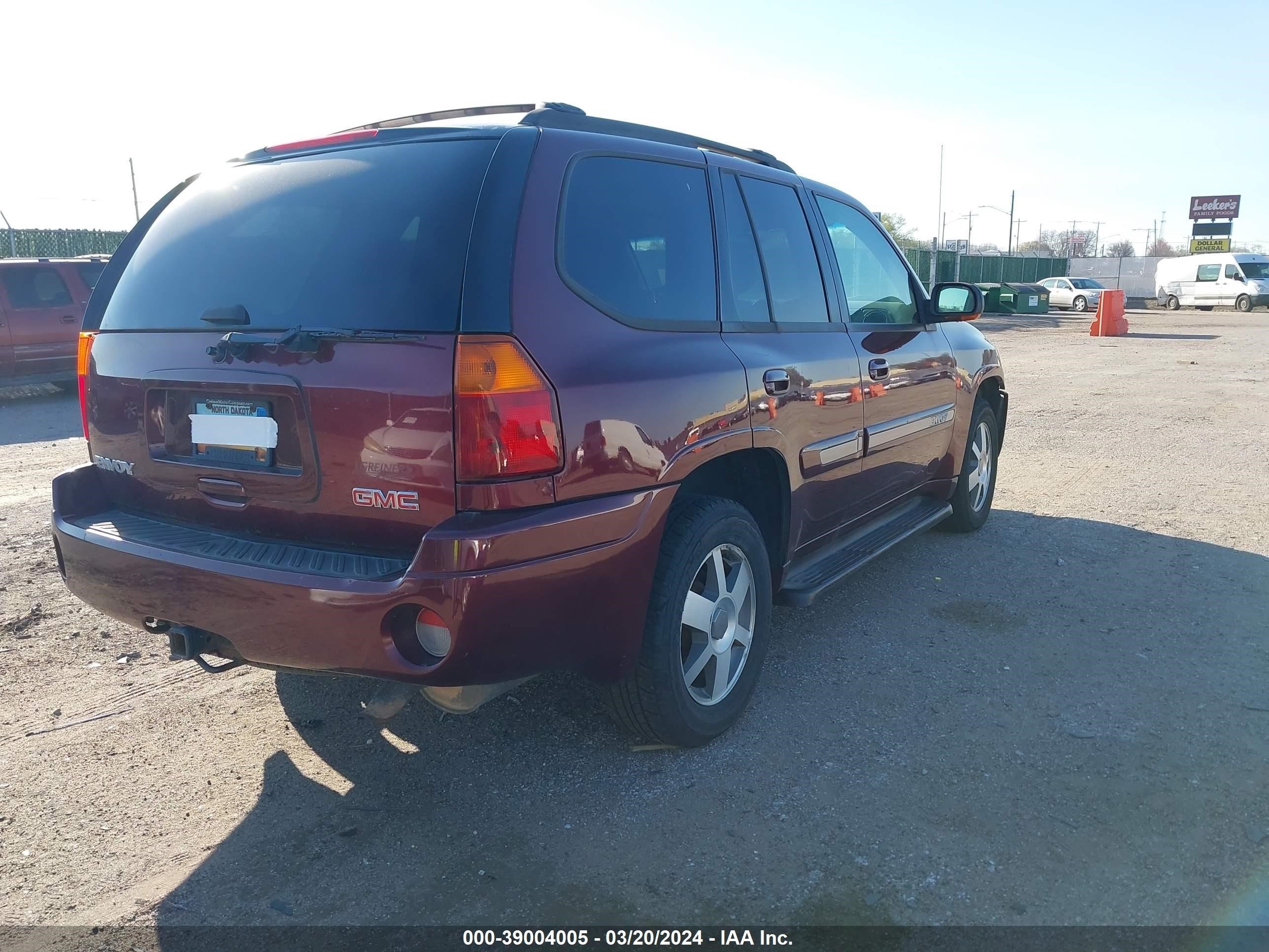 Photo 3 VIN: 1GKDT13SX42251182 - GMC ENVOY 