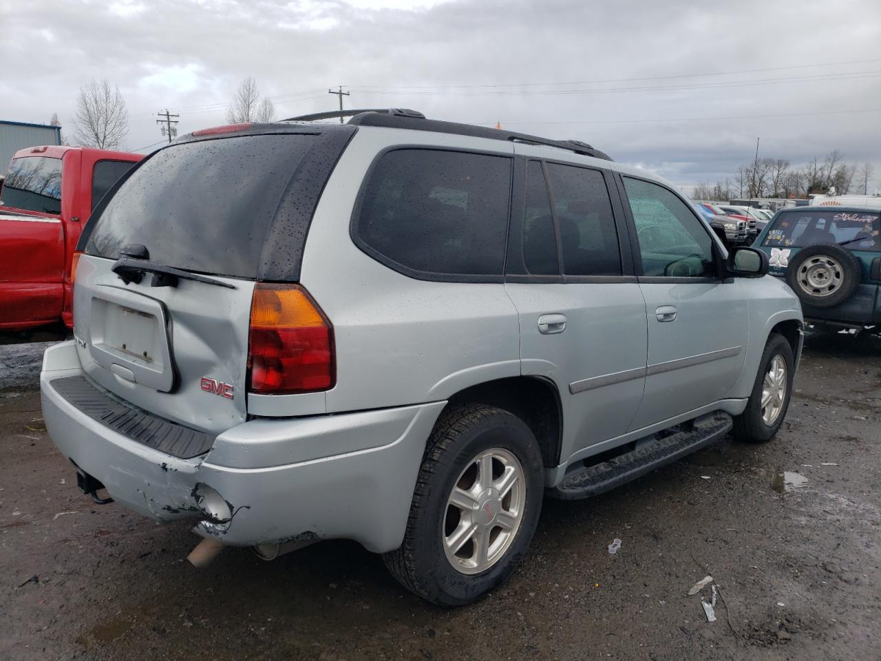 Photo 2 VIN: 1GKDT13SX72128017 - GMC ENVOY 