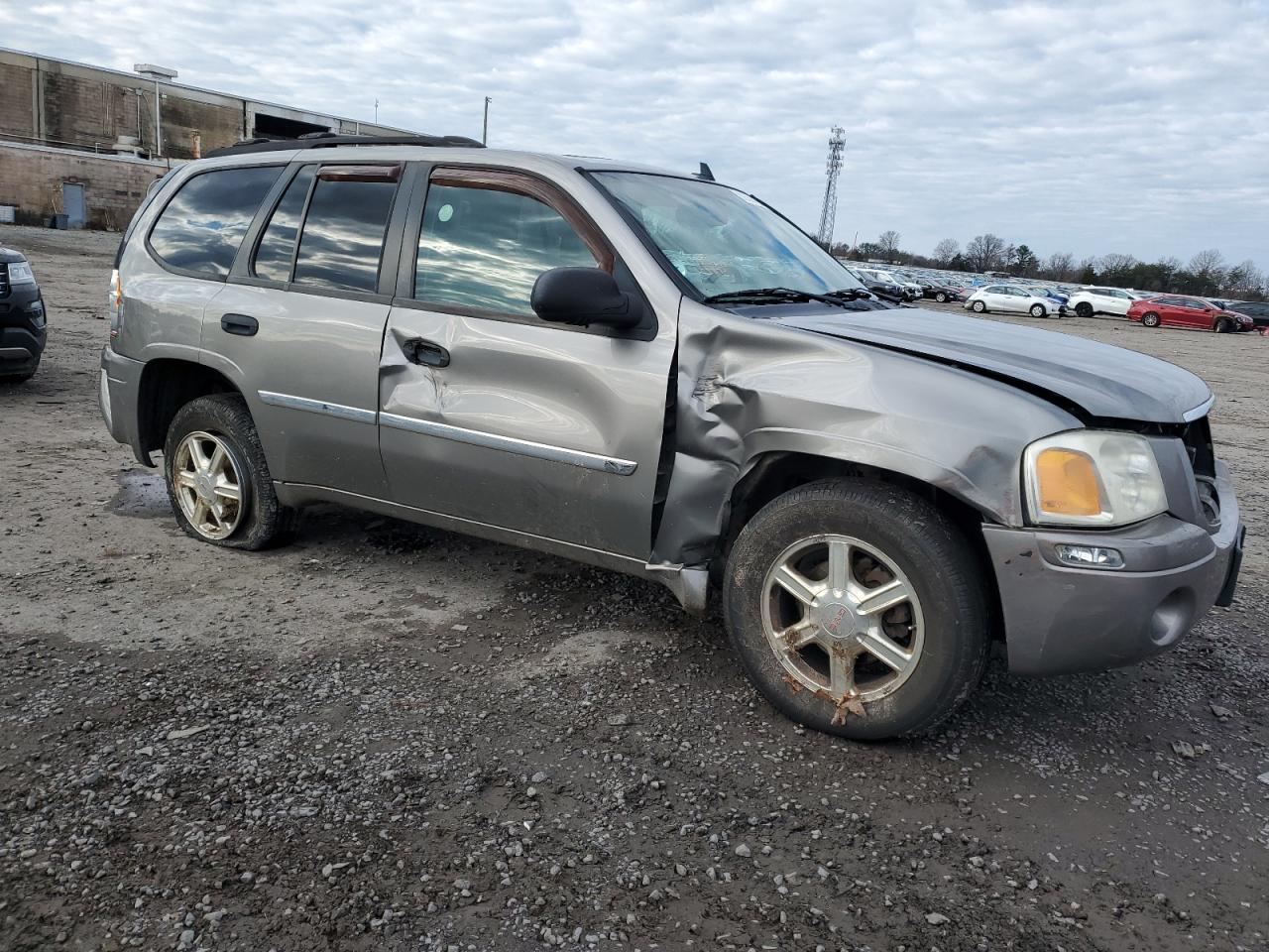 Photo 3 VIN: 1GKDT13SX82171421 - GMC ENVOY 